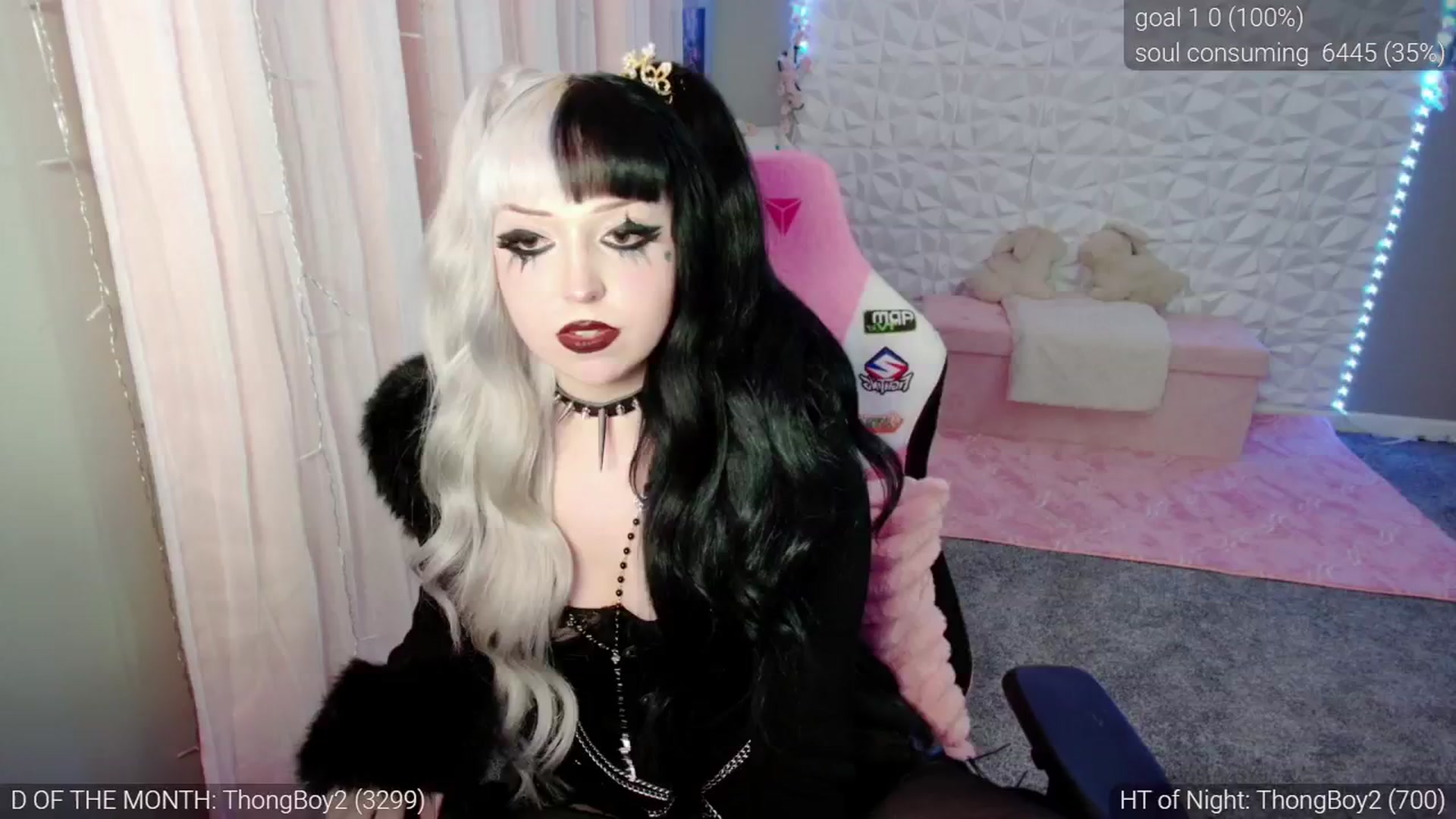 Gallery image thumbnail from DarcyNycole's myfreecams stream on, 06/21/2025, 07:01 image 11 of 20