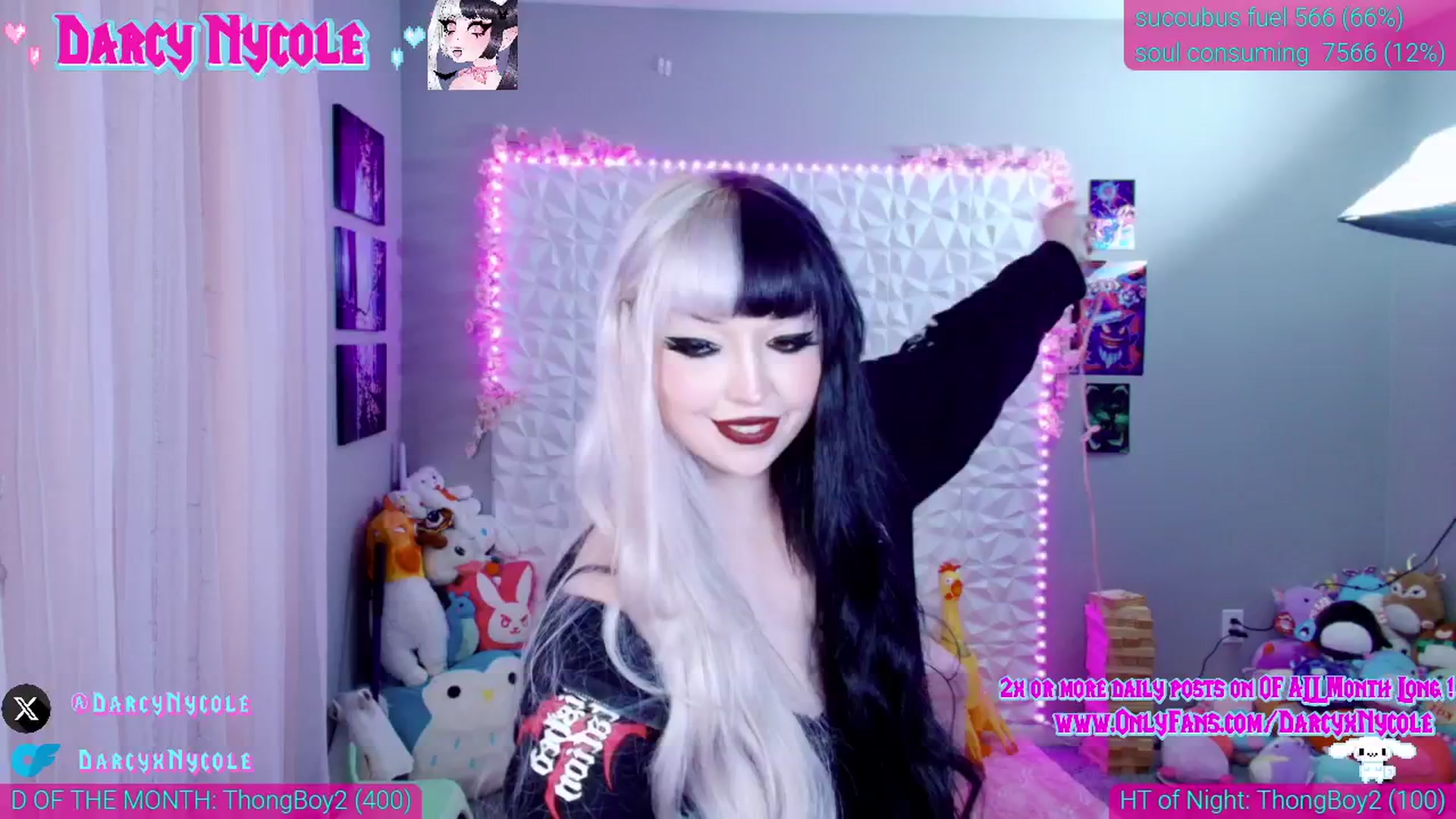 Gallery image thumbnail from DarcyNycole's myfreecams stream on, 08/01/2025, 09:31 image 1 of 20