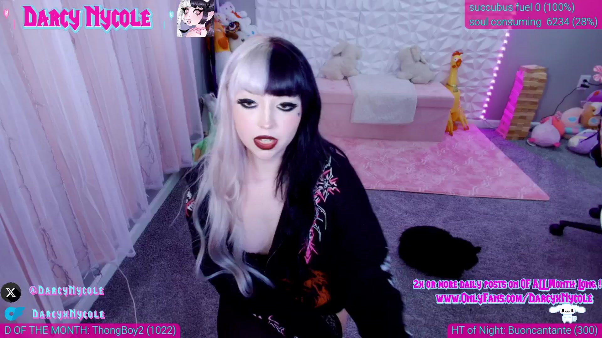 Gallery image thumbnail from DarcyNycole's myfreecams stream on, 08/01/2025, 09:31 image 8 of 20