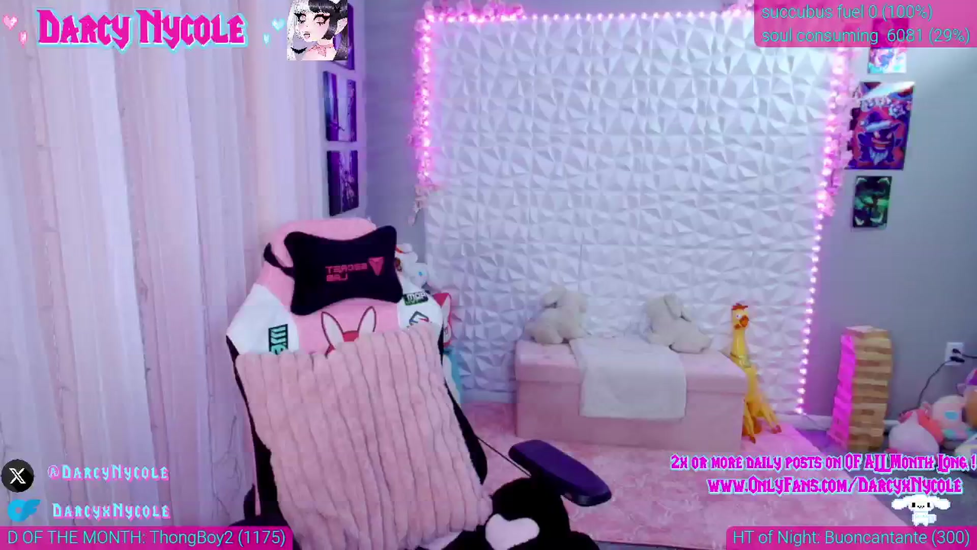 Gallery image thumbnail from DarcyNycole's myfreecams stream on, 08/01/2025, 09:31 image 16 of 20