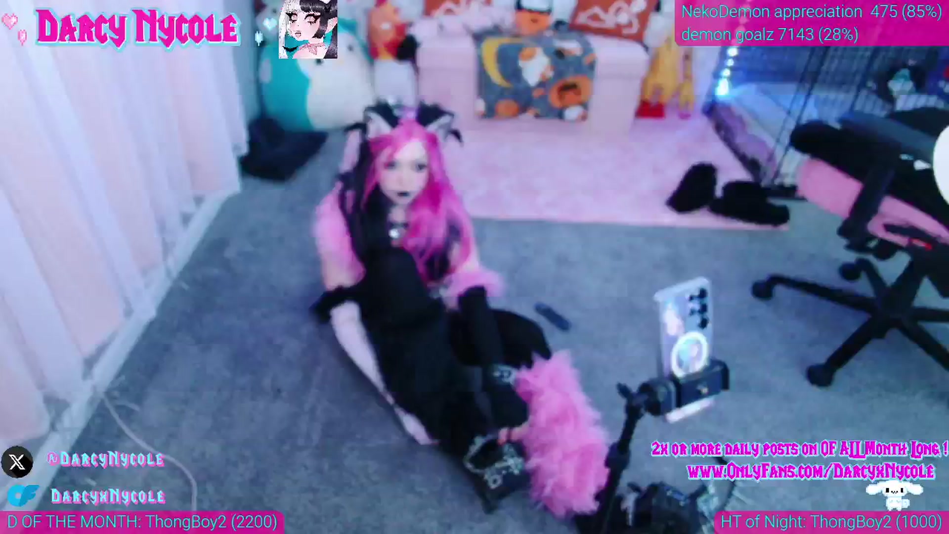 Gallery image thumbnail from DarcyNycole's myfreecams stream on, 10/16/2025, 09:28 image 16 of 20