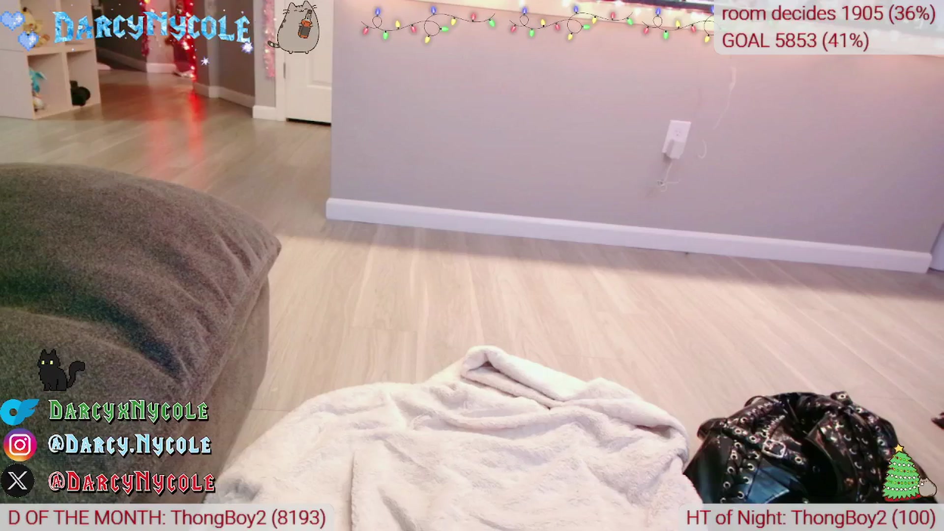 Gallery image thumbnail from DarcyNycole's myfreecams stream on, 12/28/2025, 08:44 image 20 of 20