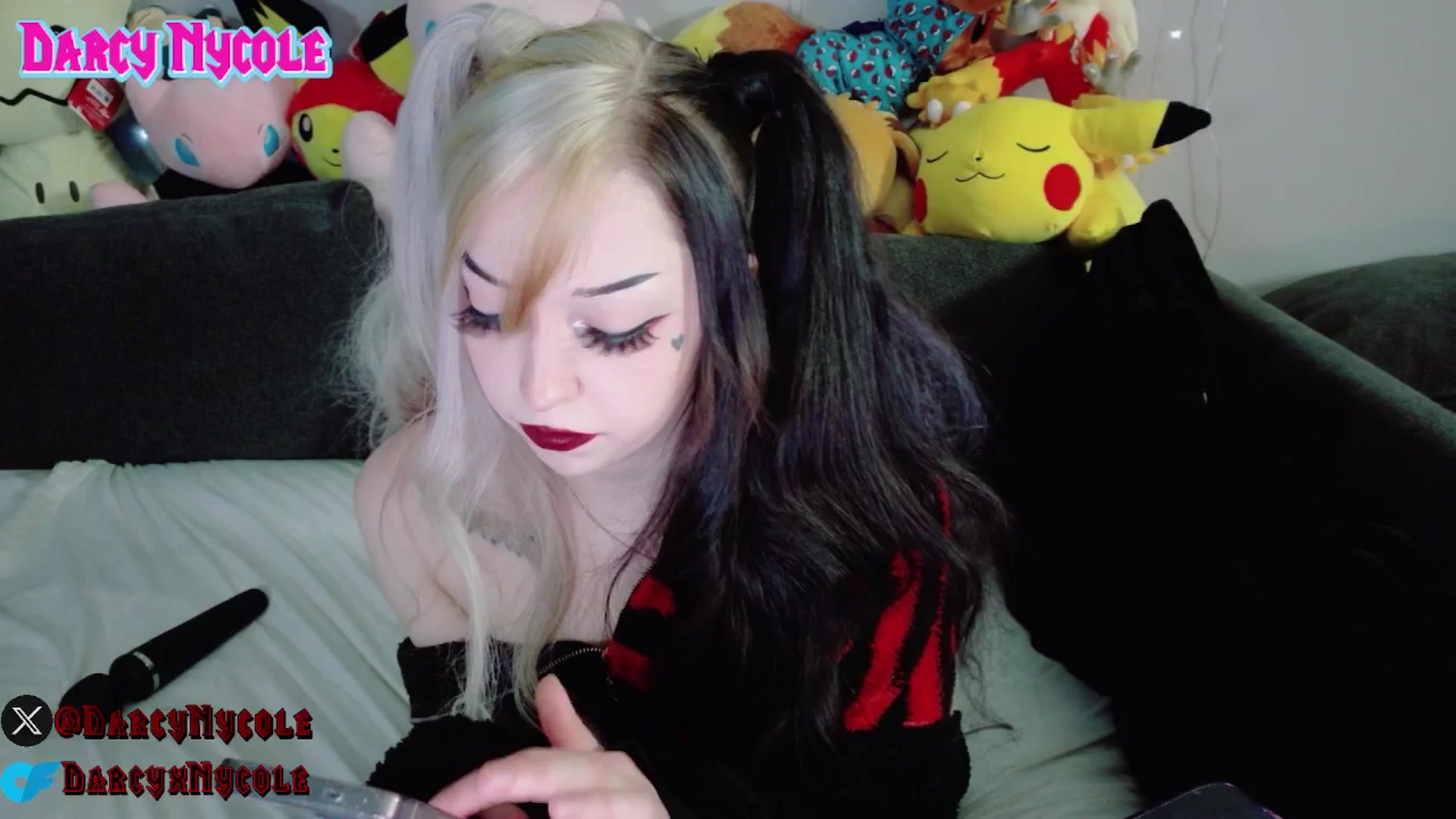 Gallery image thumbnail from DarcyNycole's myfreecams stream on, 04/01/2026, 08:37 image 17 of 20