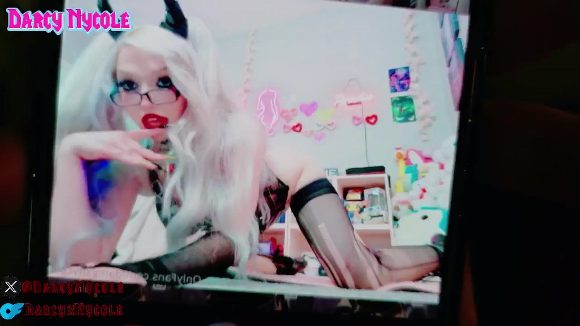 Gallery image thumbnail from DarcyNycole's myfreecams stream on, 04/01/2026, 08:37 image 12 of 20