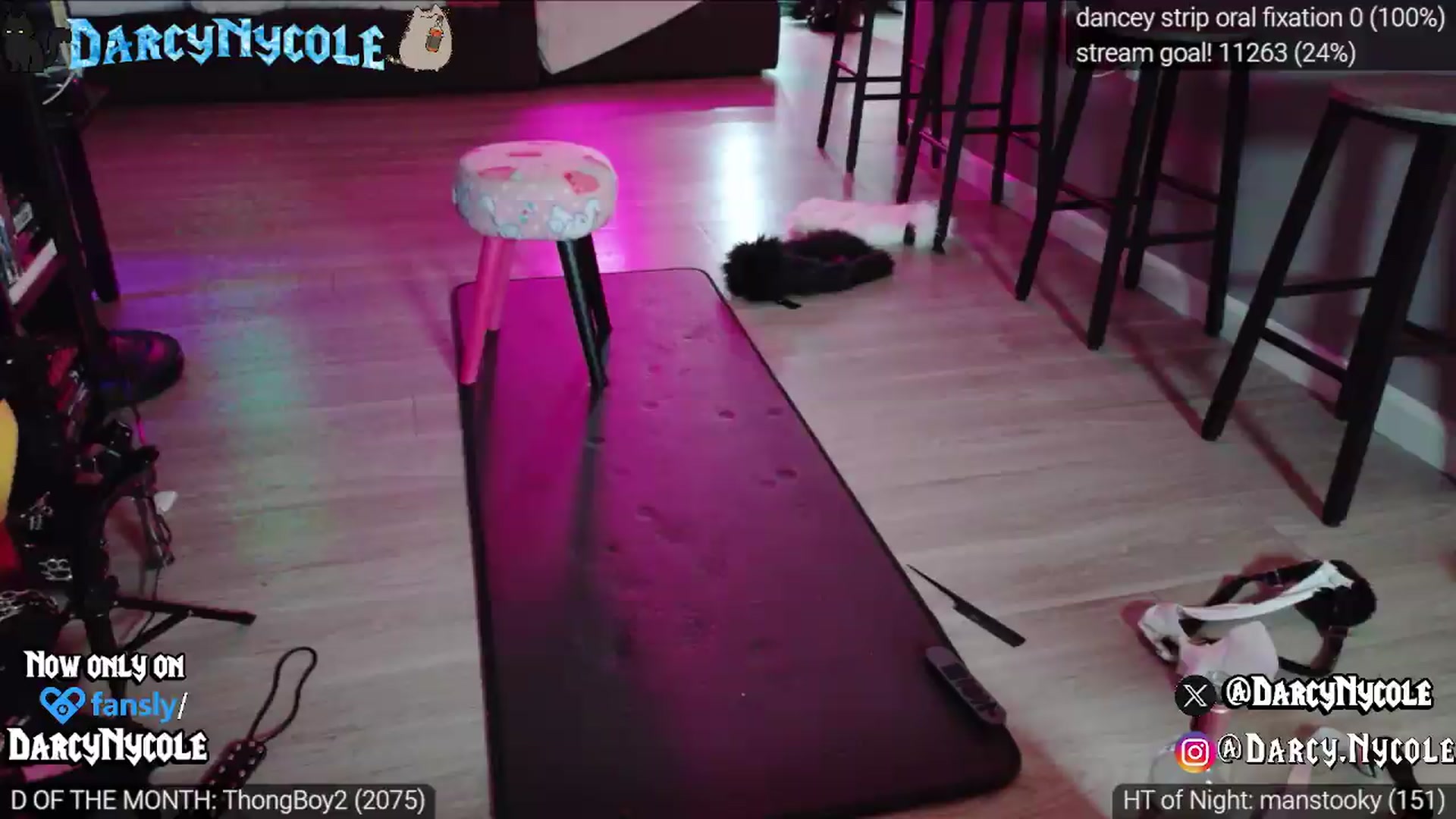 Gallery image thumbnail from DarcyNycole's myfreecams stream on, 07/07/2026, 07:54 image 10 of 20