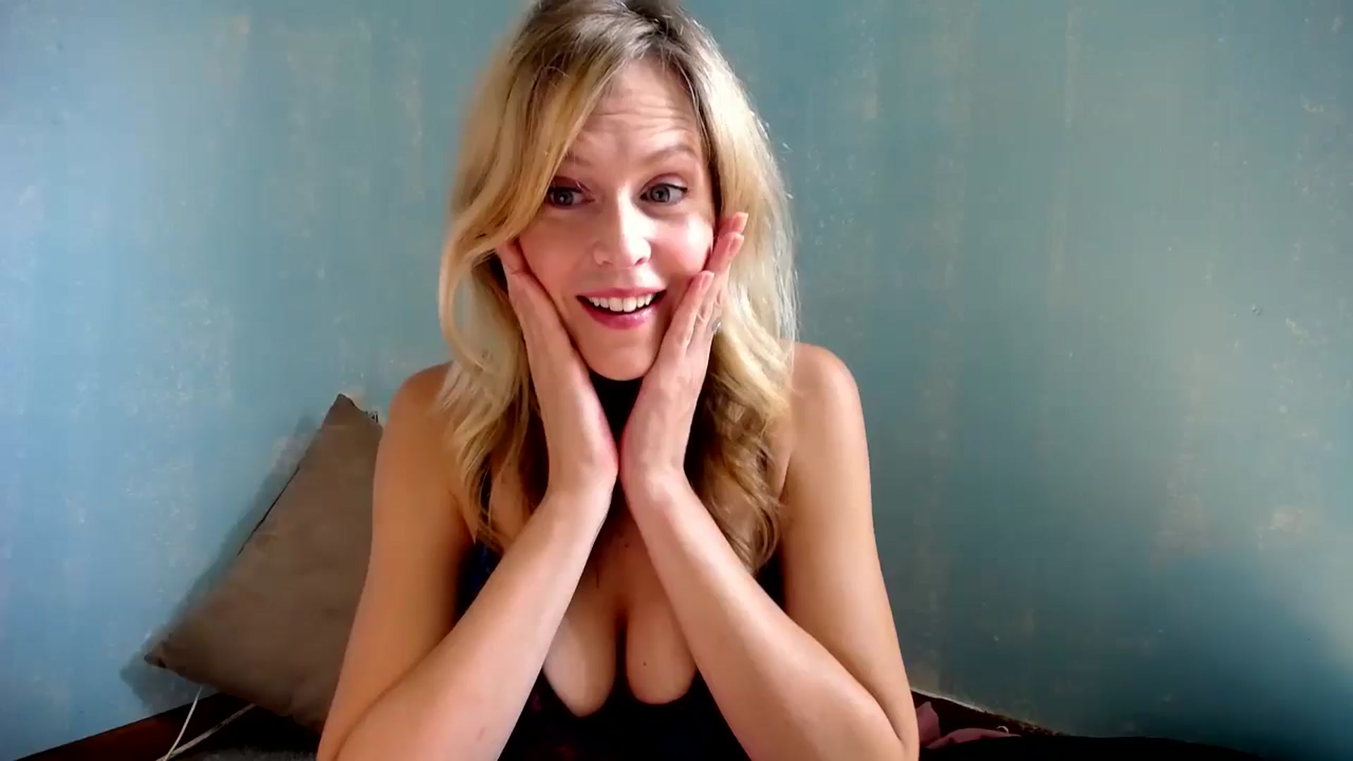 Gallery image thumbnail from DarcyTyler66's myfreecams stream on, 06/20/2024, 19:54 image 1 of 20