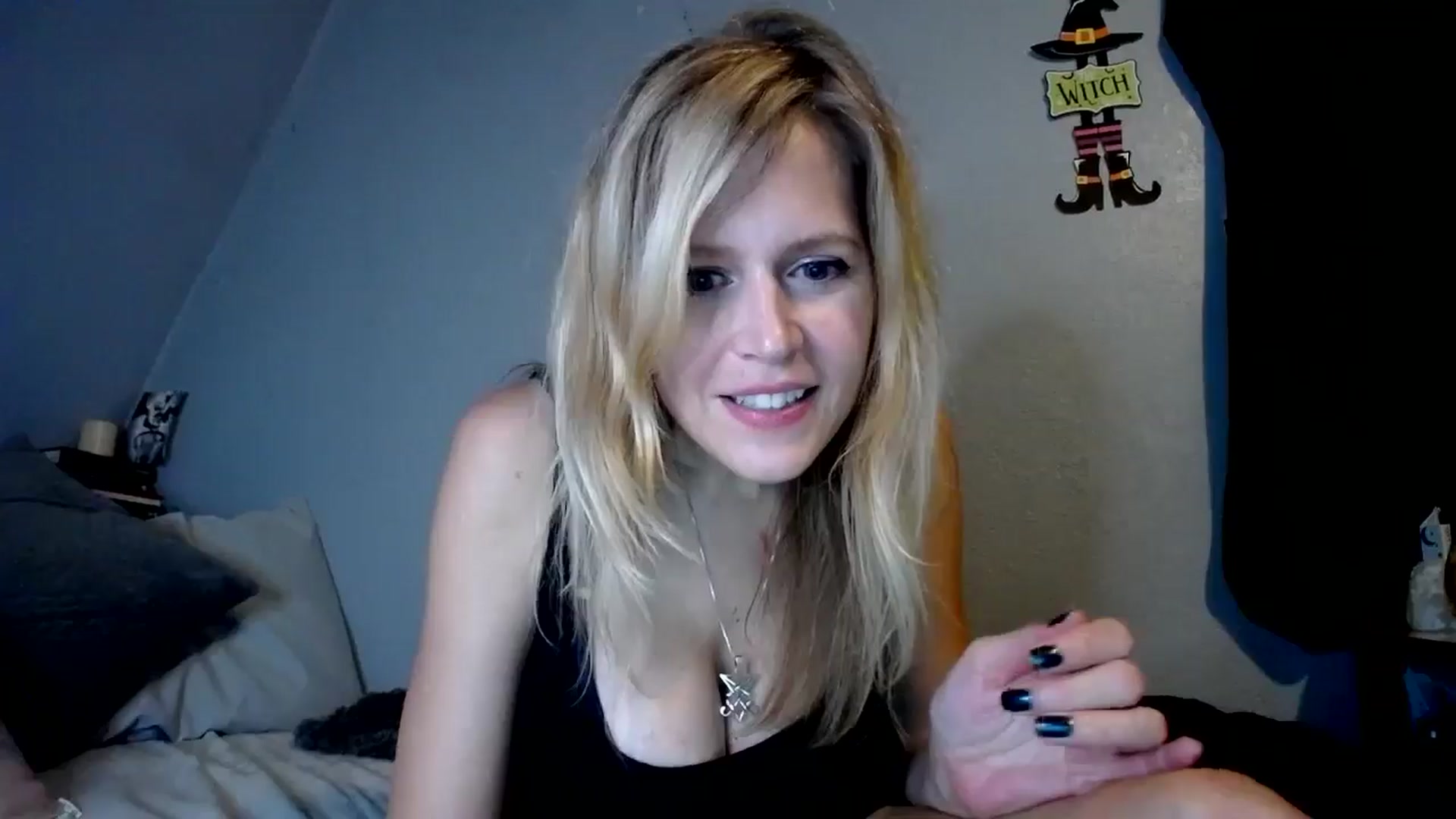 Gallery image thumbnail from DarcyTyler66's myfreecams stream on, 09/23/2024, 04:19 image 16 of 20