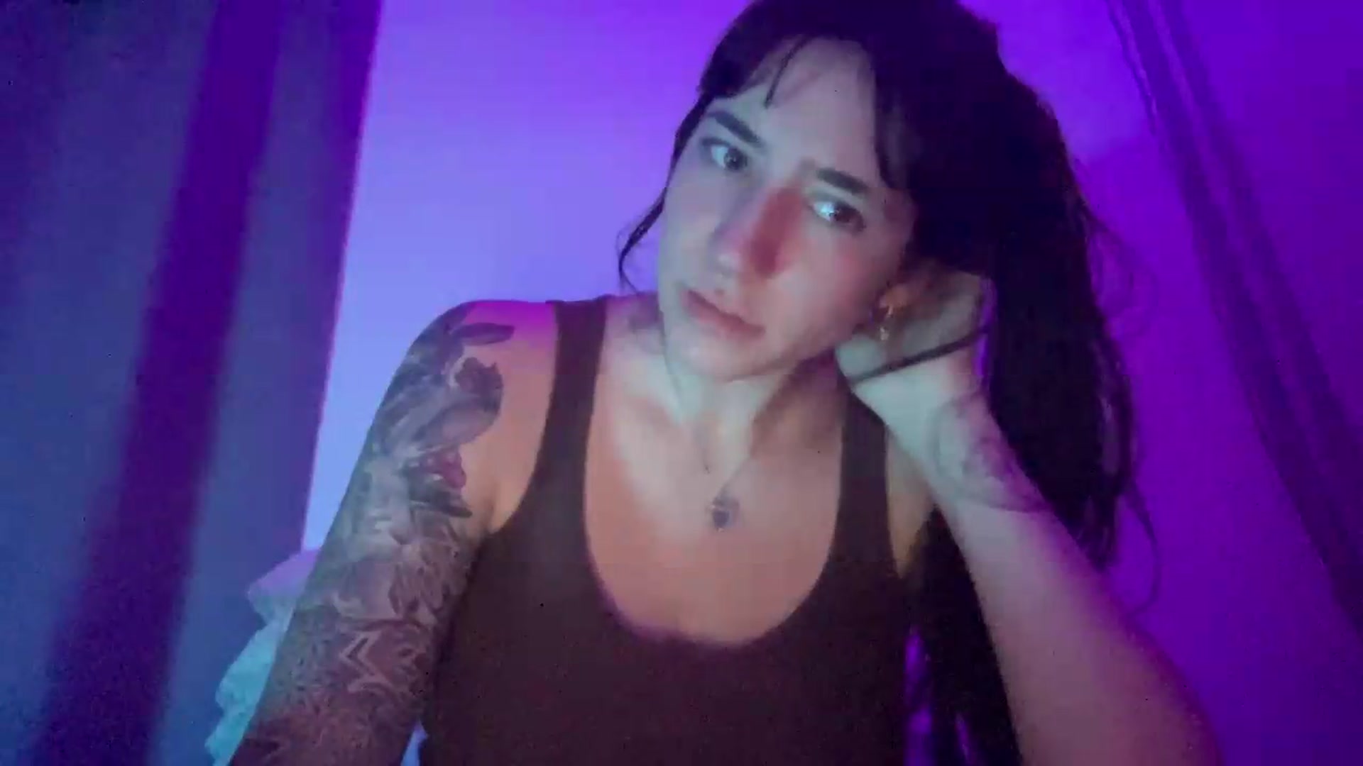 Gallery image thumbnail from Darcylovee's myfreecams stream on, 06/29/2026, 06:47 image 3 of 20