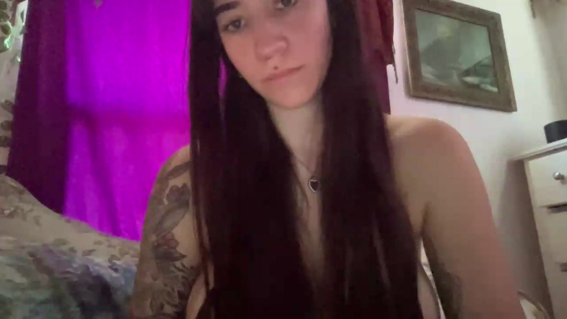 Gallery image thumbnail from Darcylovee's myfreecams stream on, 08/25/2026, 17:20 image 11 of 20