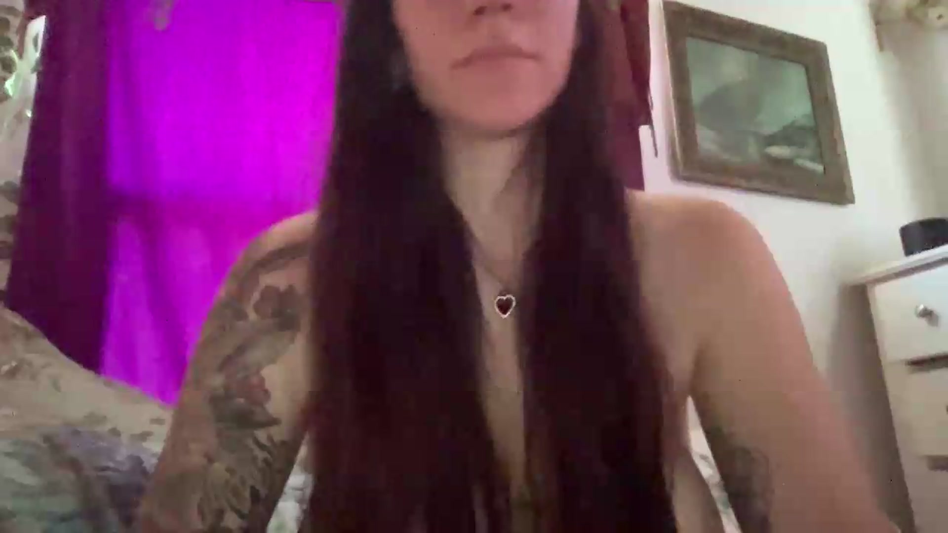 Gallery image thumbnail from Darcylovee's myfreecams stream on, 08/25/2026, 17:20 image 7 of 20