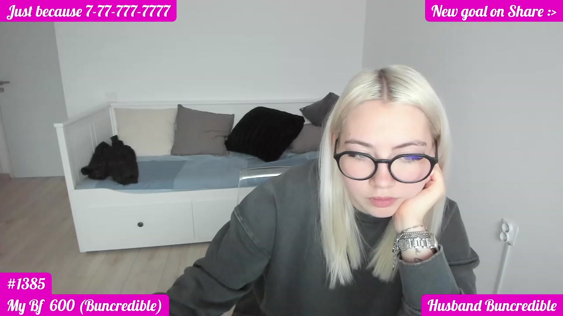 Gallery image thumbnail from DariaDash's myfreecams stream on, 11/15/2022, 10:42 image 19 of 20