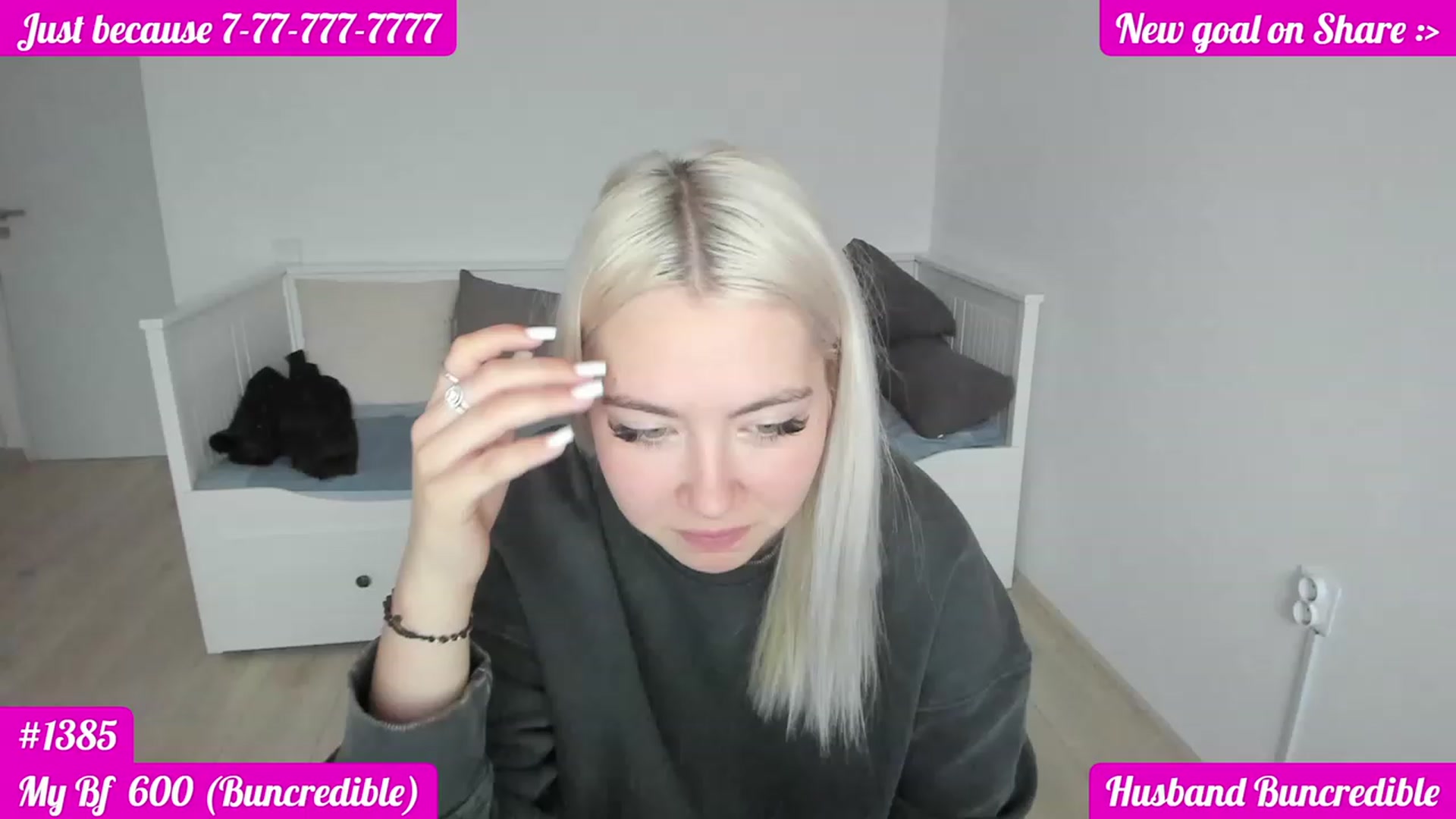 Gallery image thumbnail from DariaDash's myfreecams stream on, 11/15/2022, 10:42 image 4 of 20