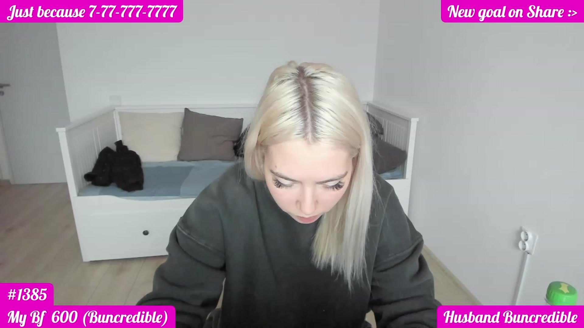 Gallery image thumbnail from DariaDash's myfreecams stream on, 11/15/2022, 10:42 image 5 of 20