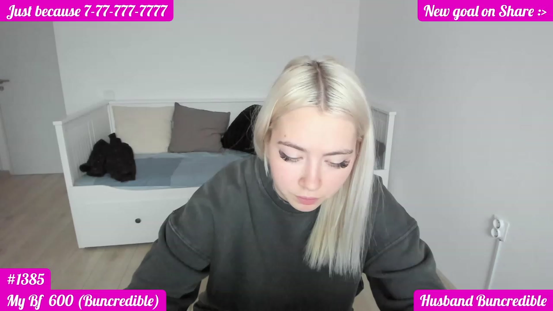 Gallery image thumbnail from DariaDash's myfreecams stream on, 11/15/2022, 10:42 image 3 of 20