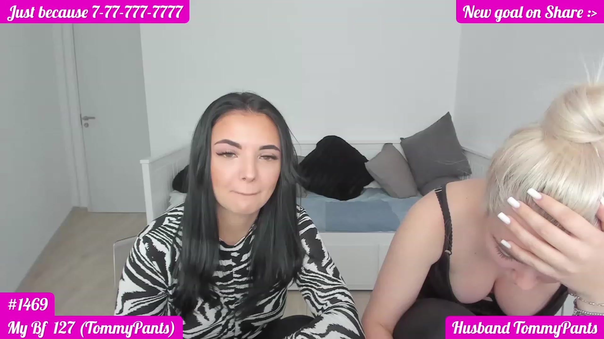 Gallery image thumbnail from DariaDash's myfreecams stream on, 11/18/2022, 08:14 image 14 of 20
