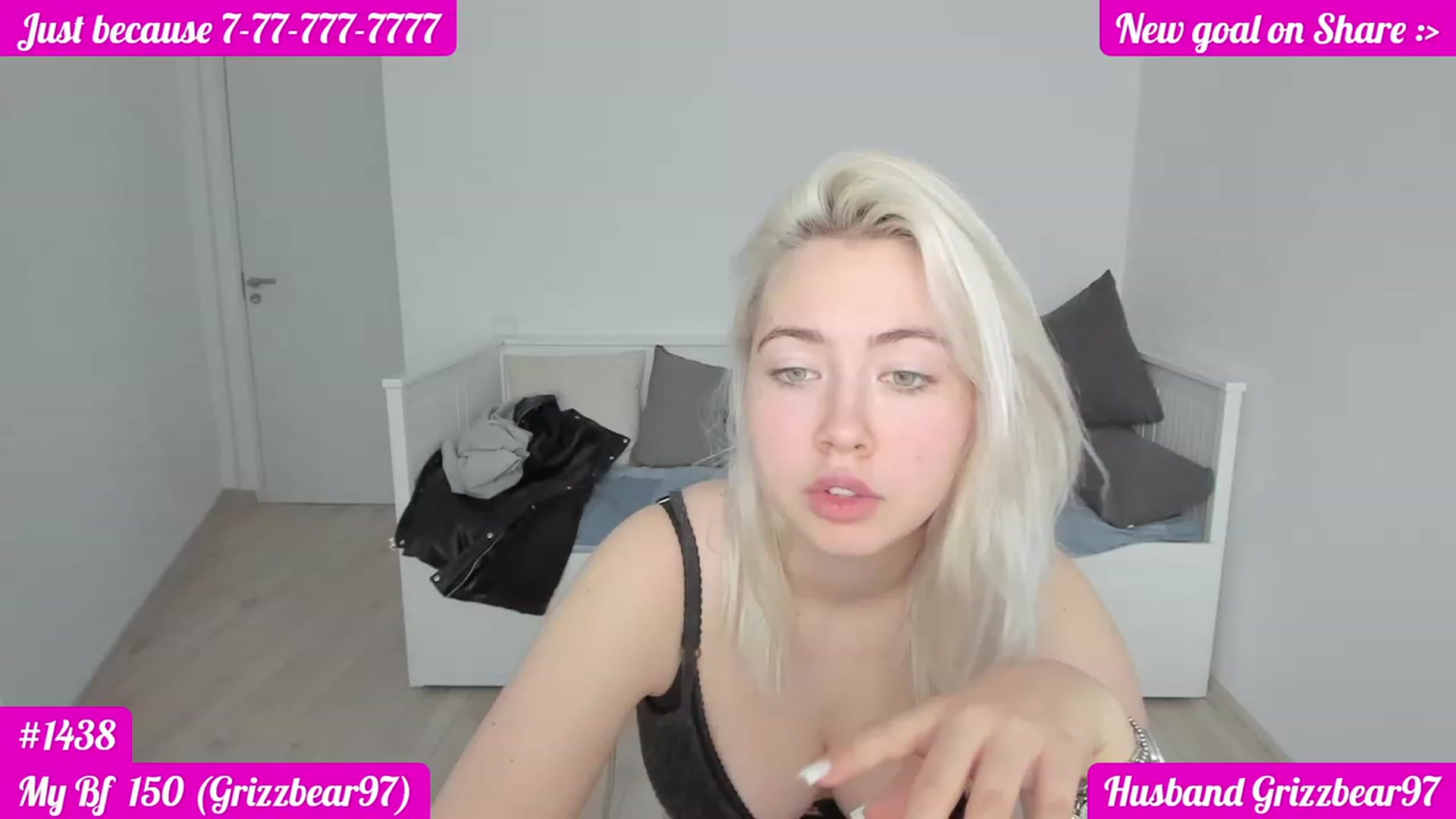 Gallery image thumbnail from DariaDash's myfreecams stream on, 11/19/2022, 08:29 image 11 of 20