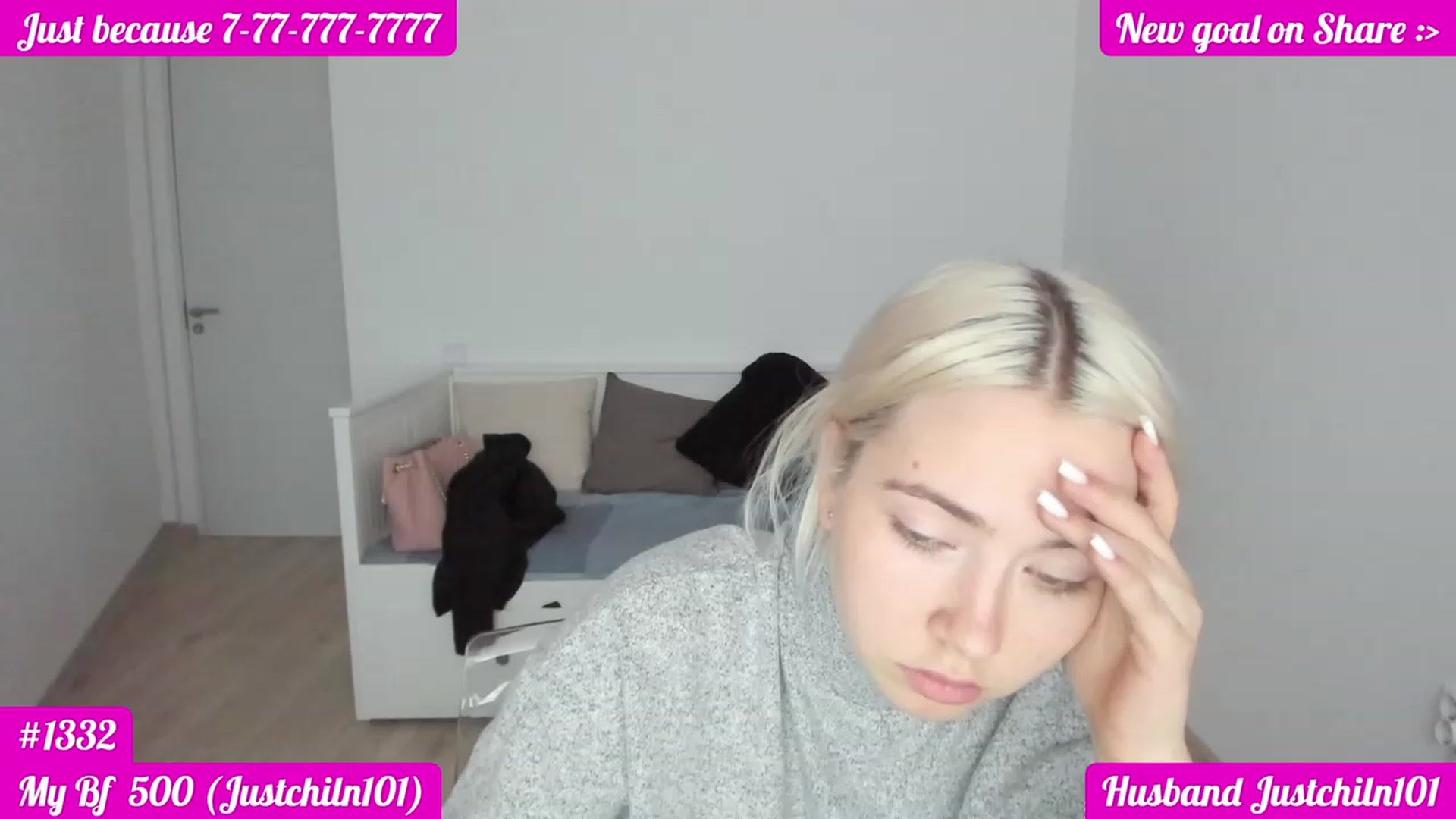 Gallery image thumbnail from DariaDash's myfreecams stream on, 11/21/2022, 10:57 image 15 of 20