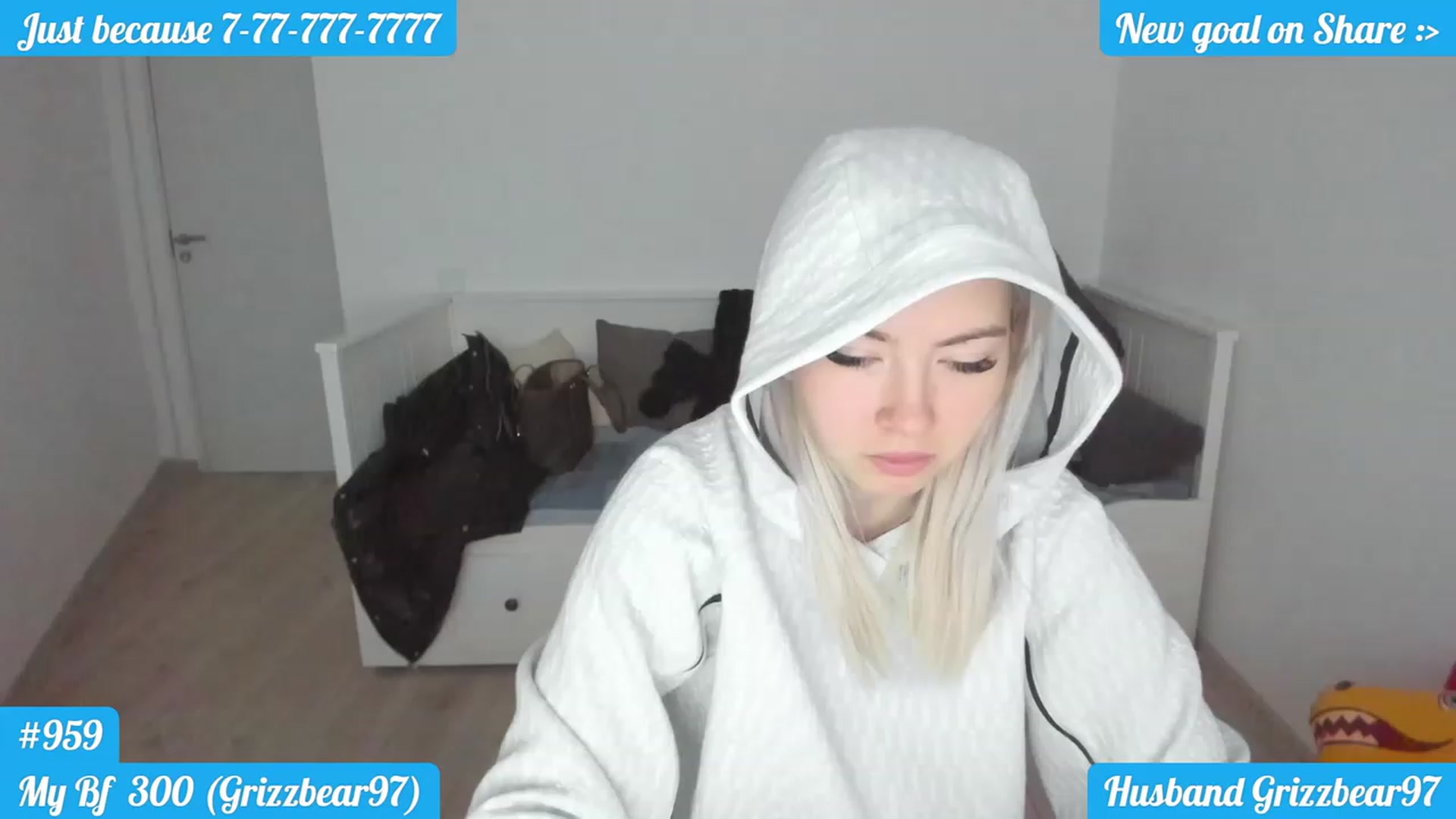 Gallery image thumbnail from DariaDash's myfreecams stream on, 12/04/2022, 09:27 image 6 of 20