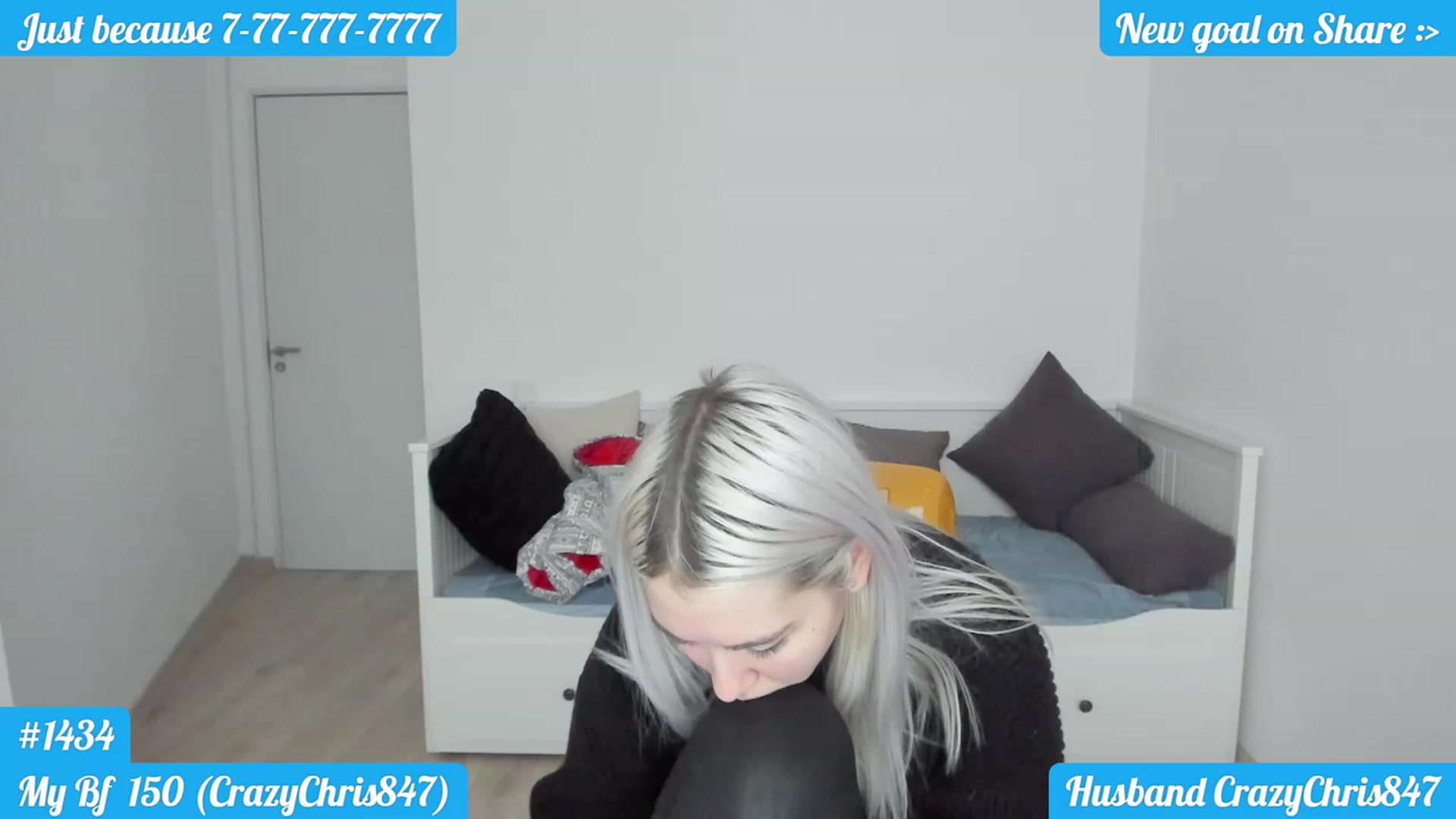 Gallery image thumbnail from DariaDash's myfreecams stream on, 12/22/2022, 08:54 image 10 of 20