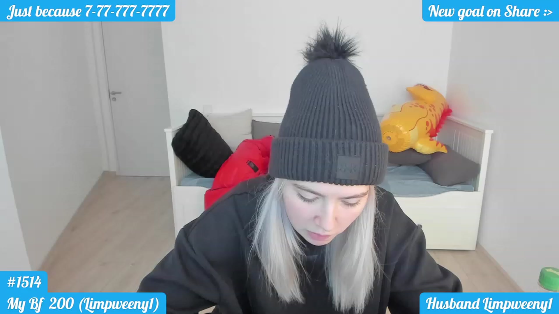 Gallery image thumbnail from DariaDash's myfreecams stream on, 12/23/2022, 09:48 image 11 of 20