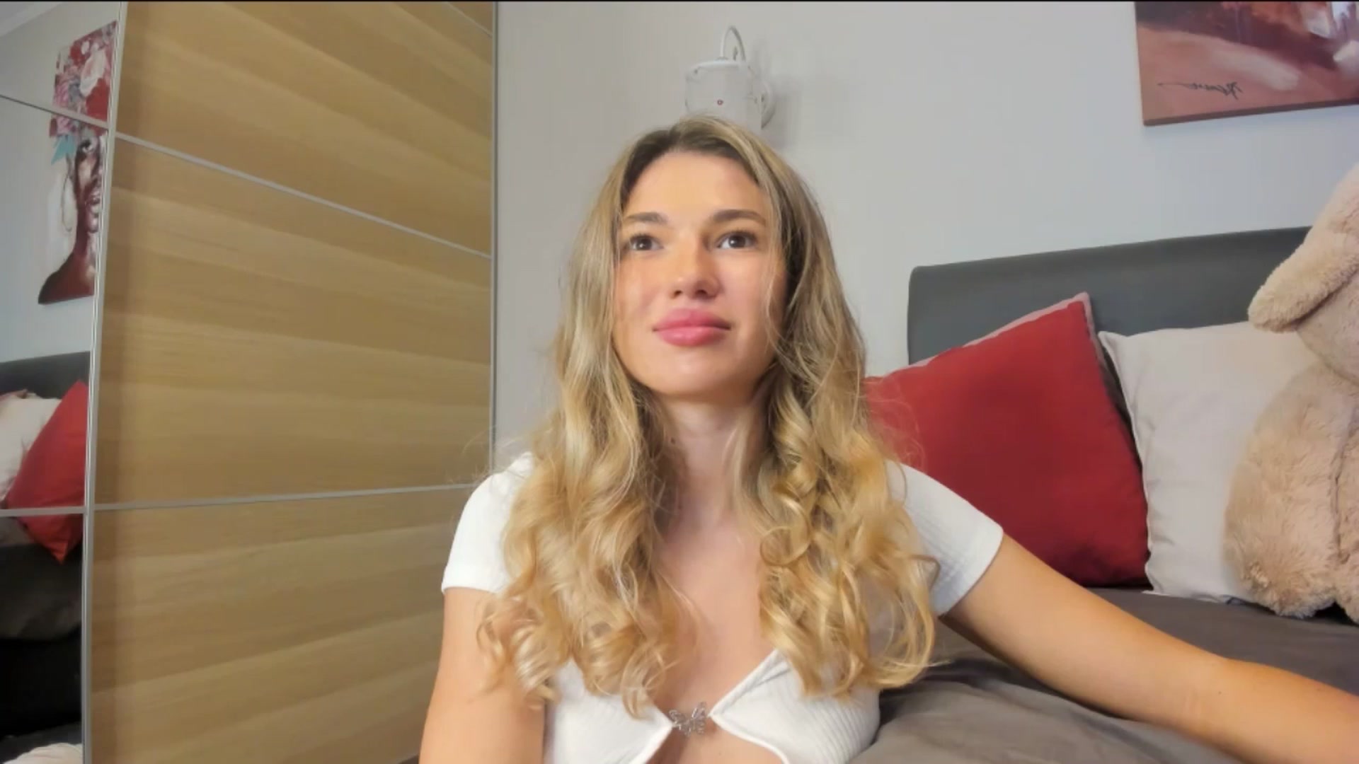 Gallery image thumbnail from Dariadely's myfreecams stream on, 10/27/2025, 11:39 image 15 of 20