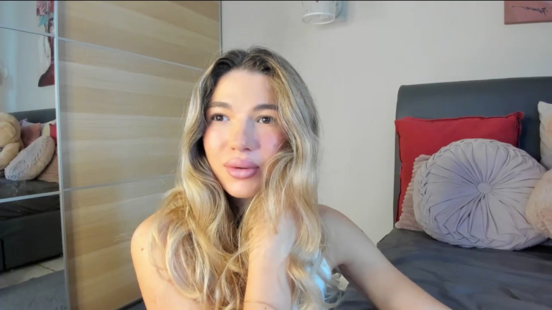 Gallery image thumbnail from Dariadely's myfreecams stream on, 11/03/2025, 08:12 image 2 of 20