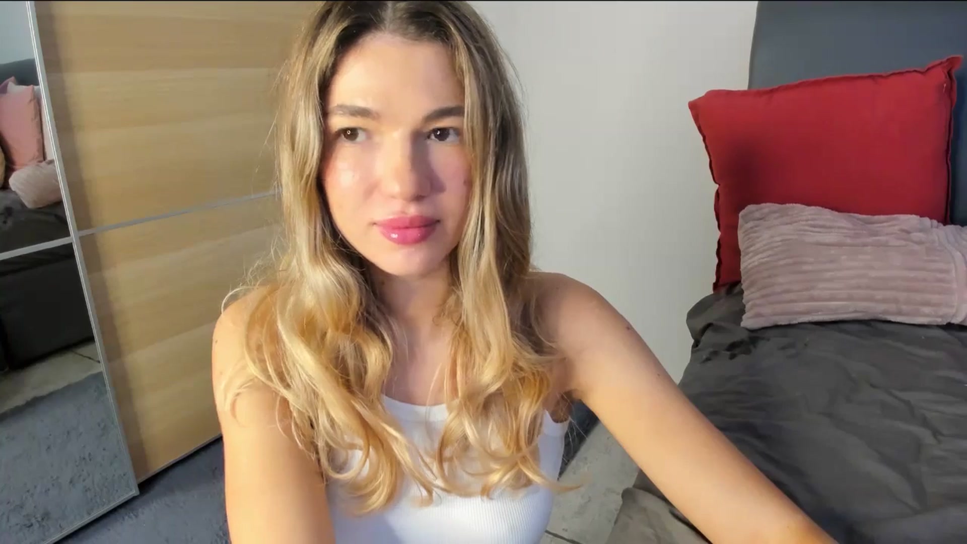 Gallery image thumbnail from Dariadely's myfreecams stream on, 11/03/2025, 09:58 image 4 of 20