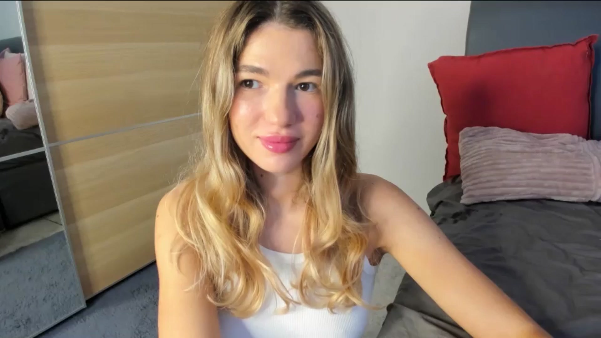 Gallery image thumbnail from Dariadely's myfreecams stream on, 11/03/2025, 09:58 image 3 of 20