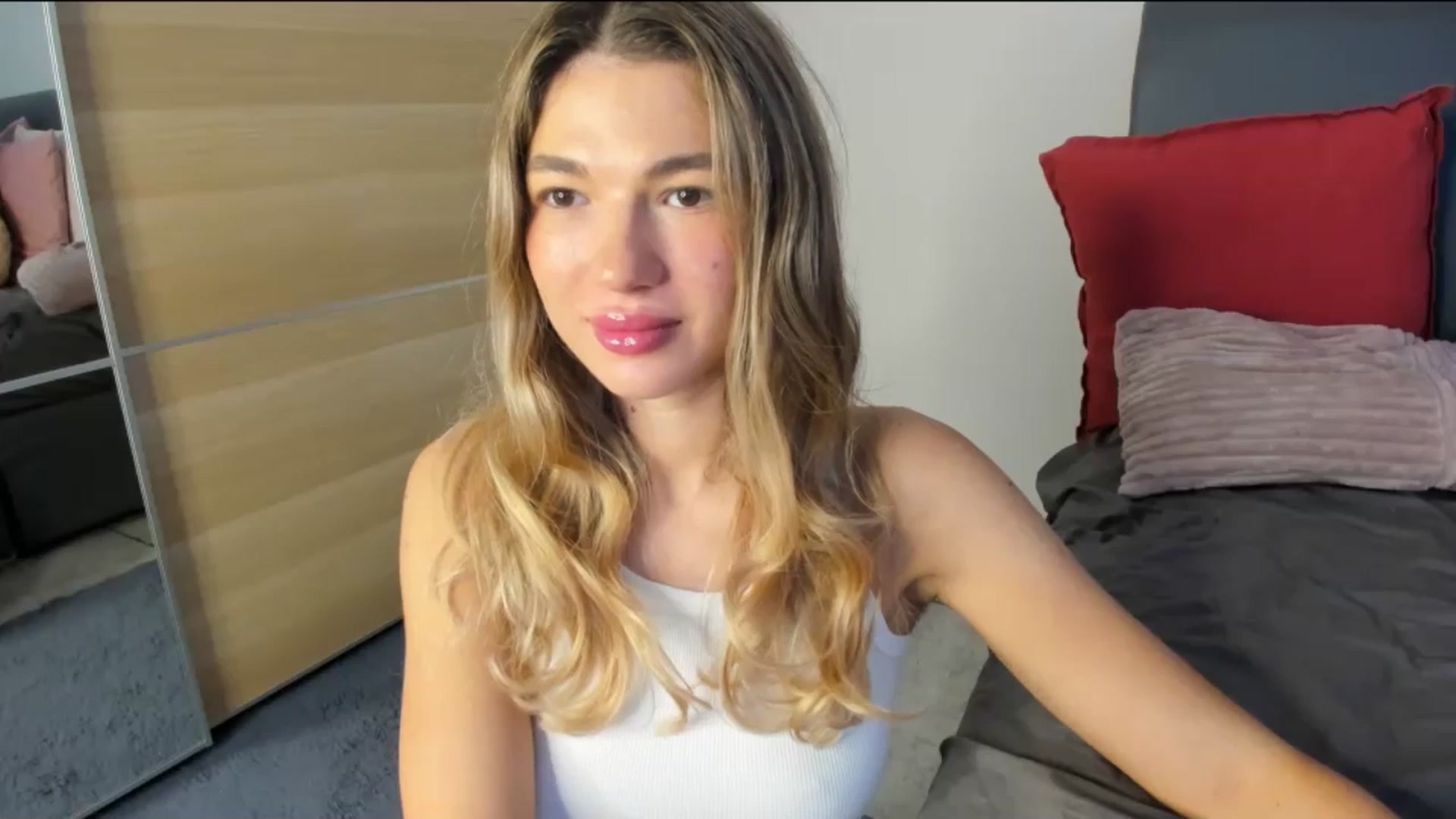 Gallery image thumbnail from Dariadely's myfreecams stream on, 11/03/2025, 09:58 image 2 of 20
