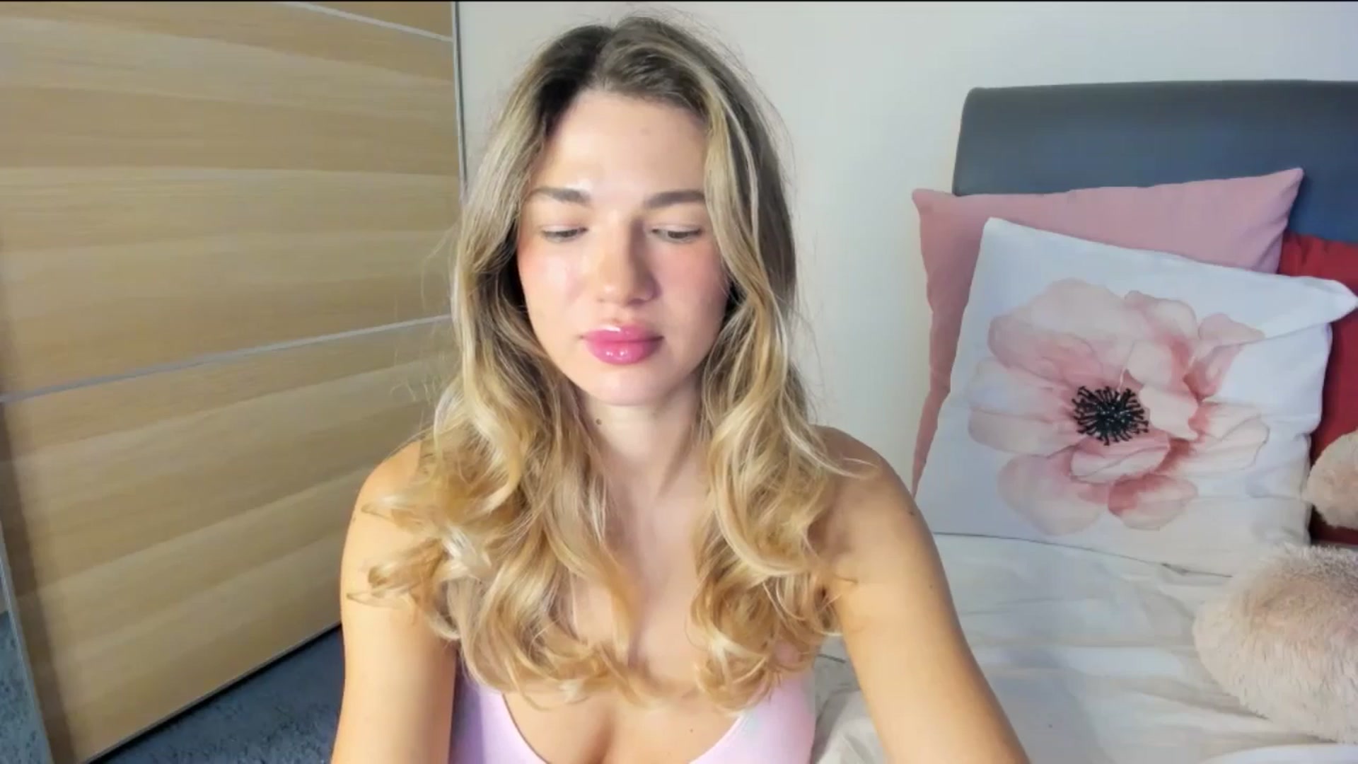 Gallery image thumbnail from Dariadely's myfreecams stream on, 11/11/2025, 09:29 image 14 of 20