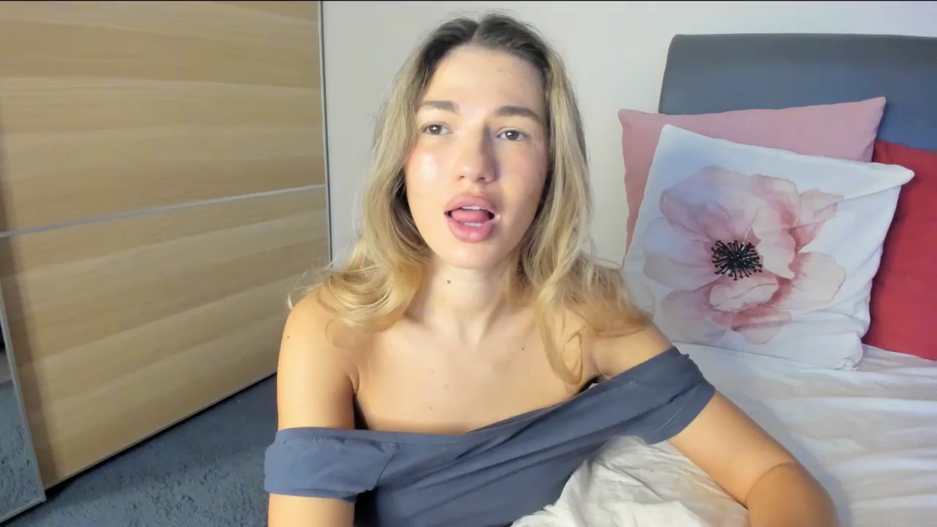 Gallery image thumbnail from Dariadely's myfreecams stream on, 11/11/2025, 18:33 image 1 of 20