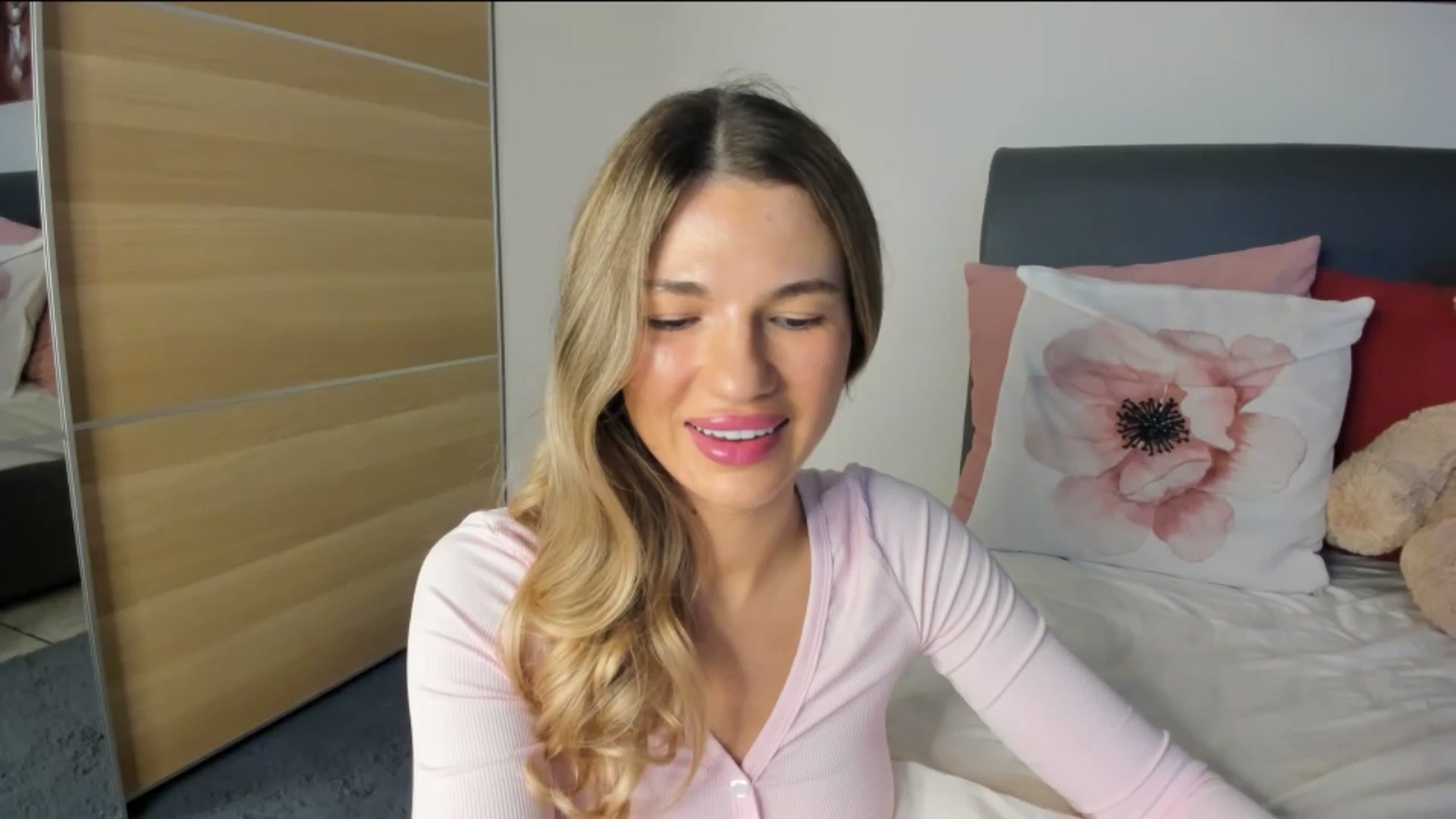 Gallery image thumbnail from Dariadely's myfreecams stream on, 11/13/2025, 12:27 image 19 of 20