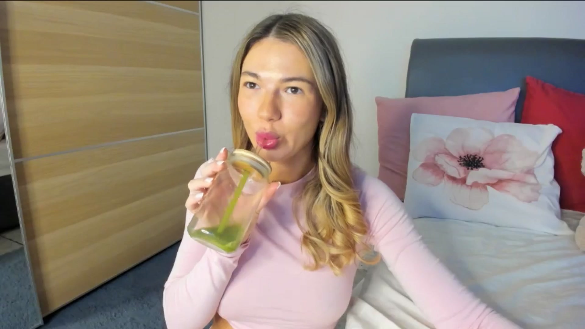 Gallery image thumbnail from Dariadely's myfreecams stream on, 11/16/2025, 09:25 image 3 of 20