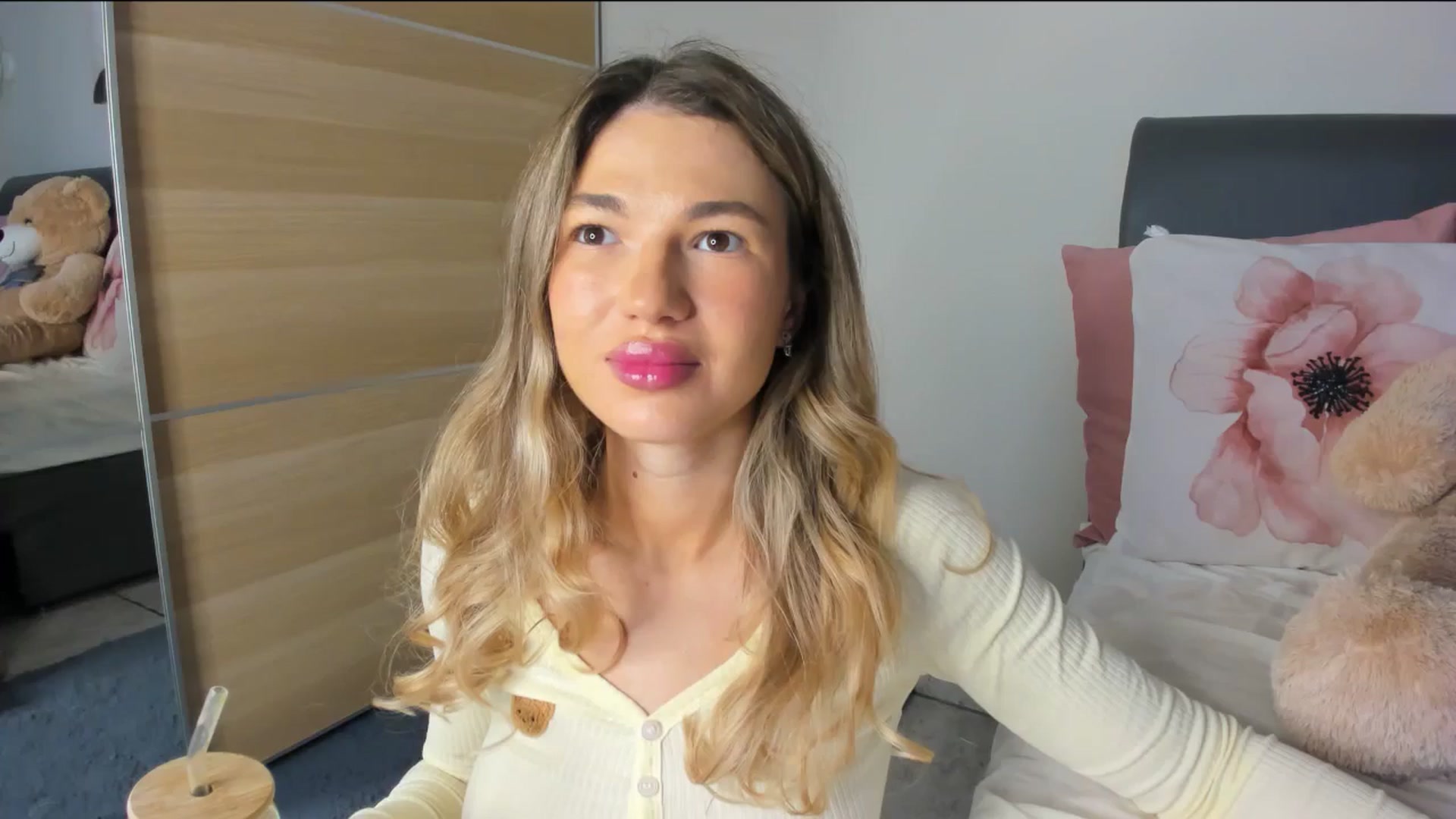 Gallery image thumbnail from Dariadely's myfreecams stream on, 11/17/2025, 09:13 image 1 of 20