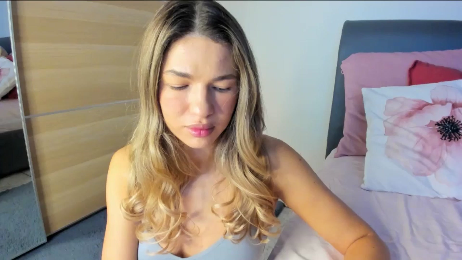 Gallery image thumbnail from Dariadely's myfreecams stream on, 11/19/2025, 09:32 image 9 of 20