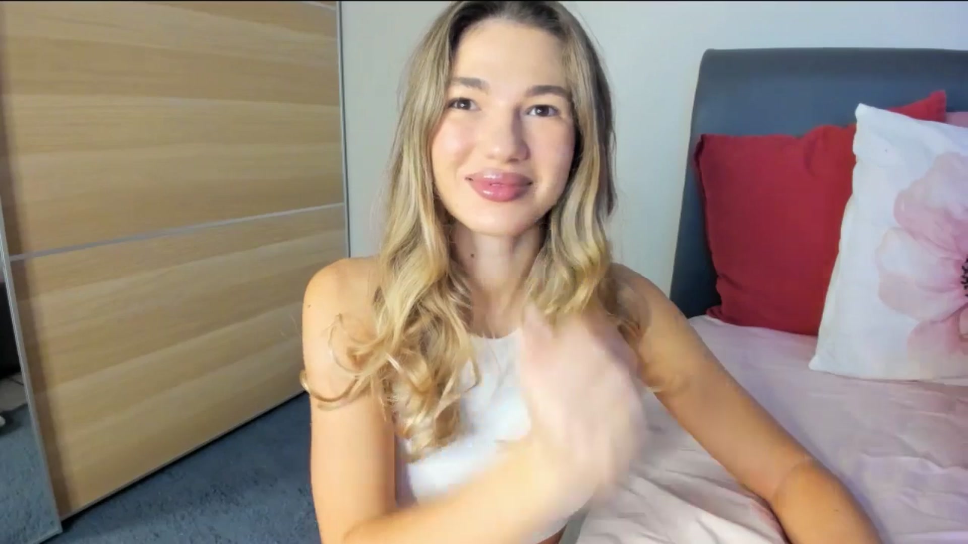 Gallery image thumbnail from Dariadely's myfreecams stream on, 11/21/2025, 07:19 image 5 of 20