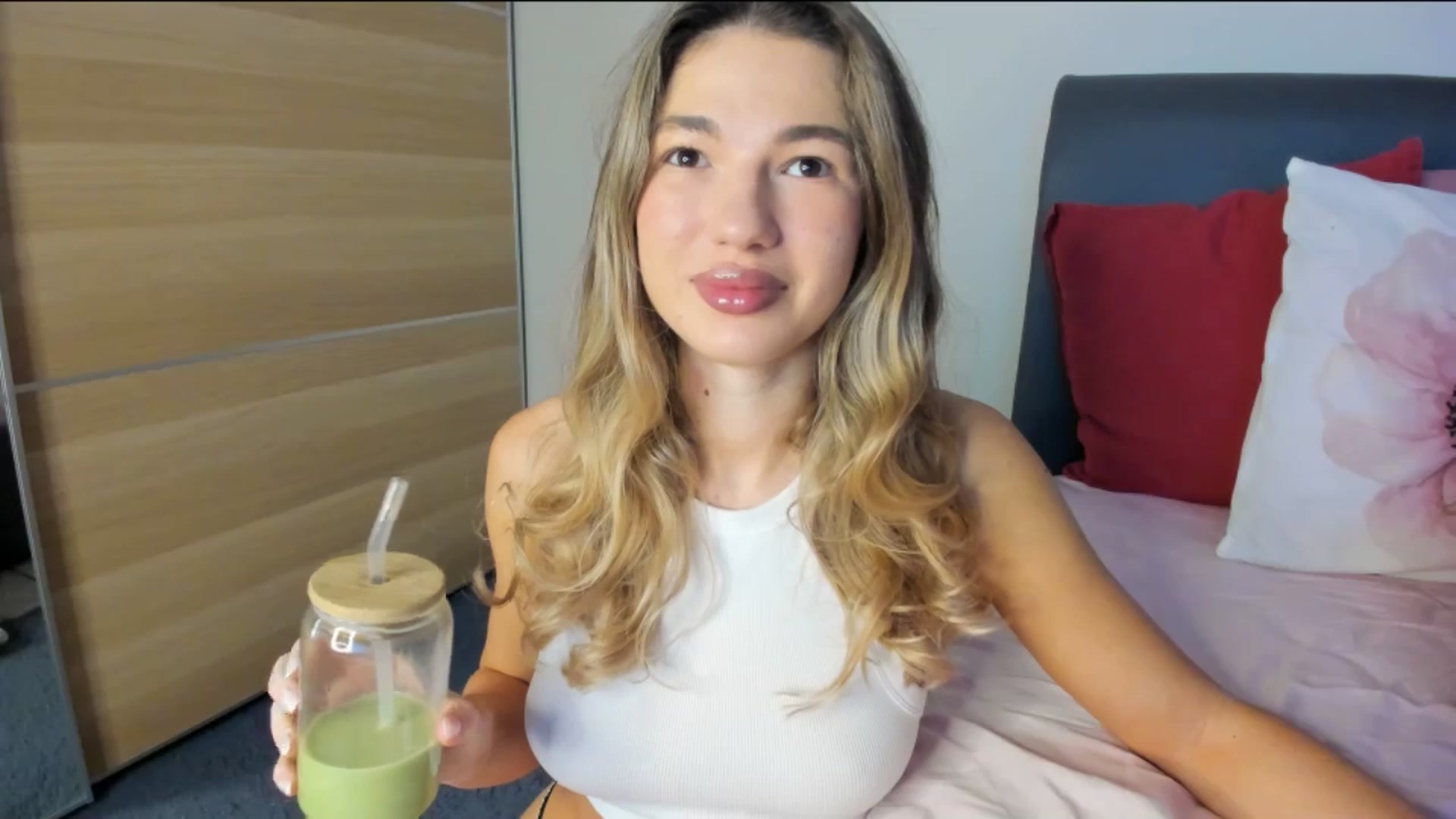 Gallery image thumbnail from Dariadely's myfreecams stream on, 11/21/2025, 07:19 image 7 of 20