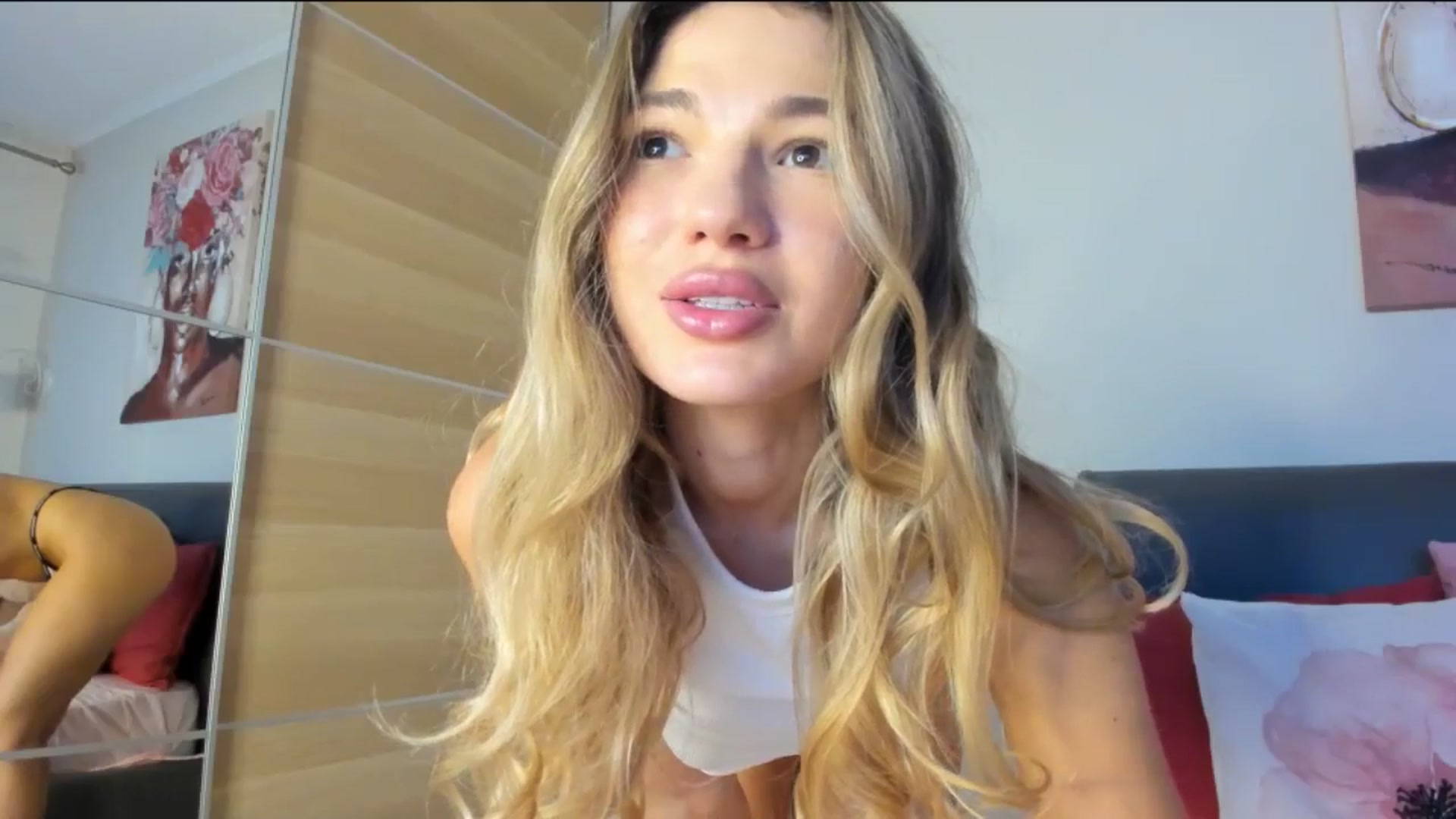 Gallery image thumbnail from Dariadely's myfreecams stream on, 11/21/2025, 10:30 image 6 of 20