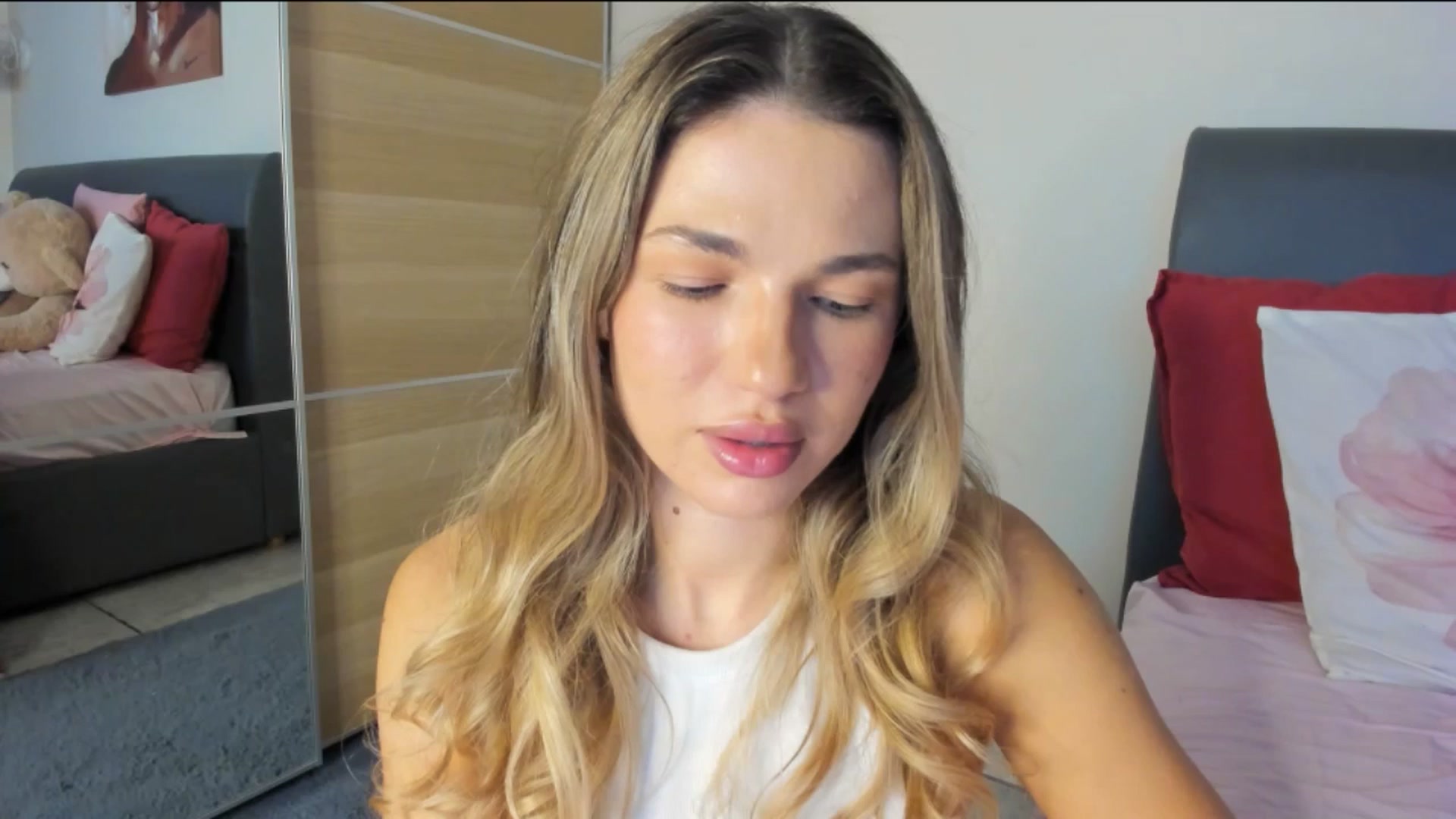Gallery image thumbnail from Dariadely's myfreecams stream on, 11/21/2025, 18:12 image 18 of 20