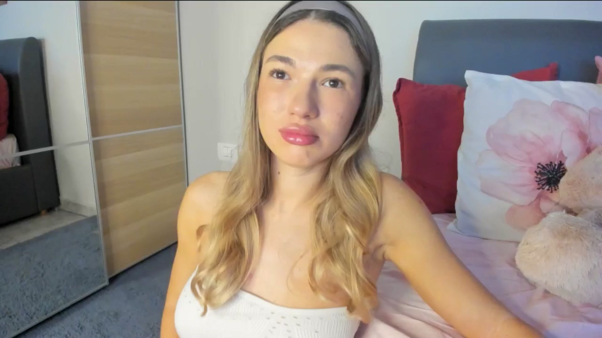 Gallery image thumbnail from Dariadely's myfreecams stream on, 11/22/2025, 08:22 image 20 of 20