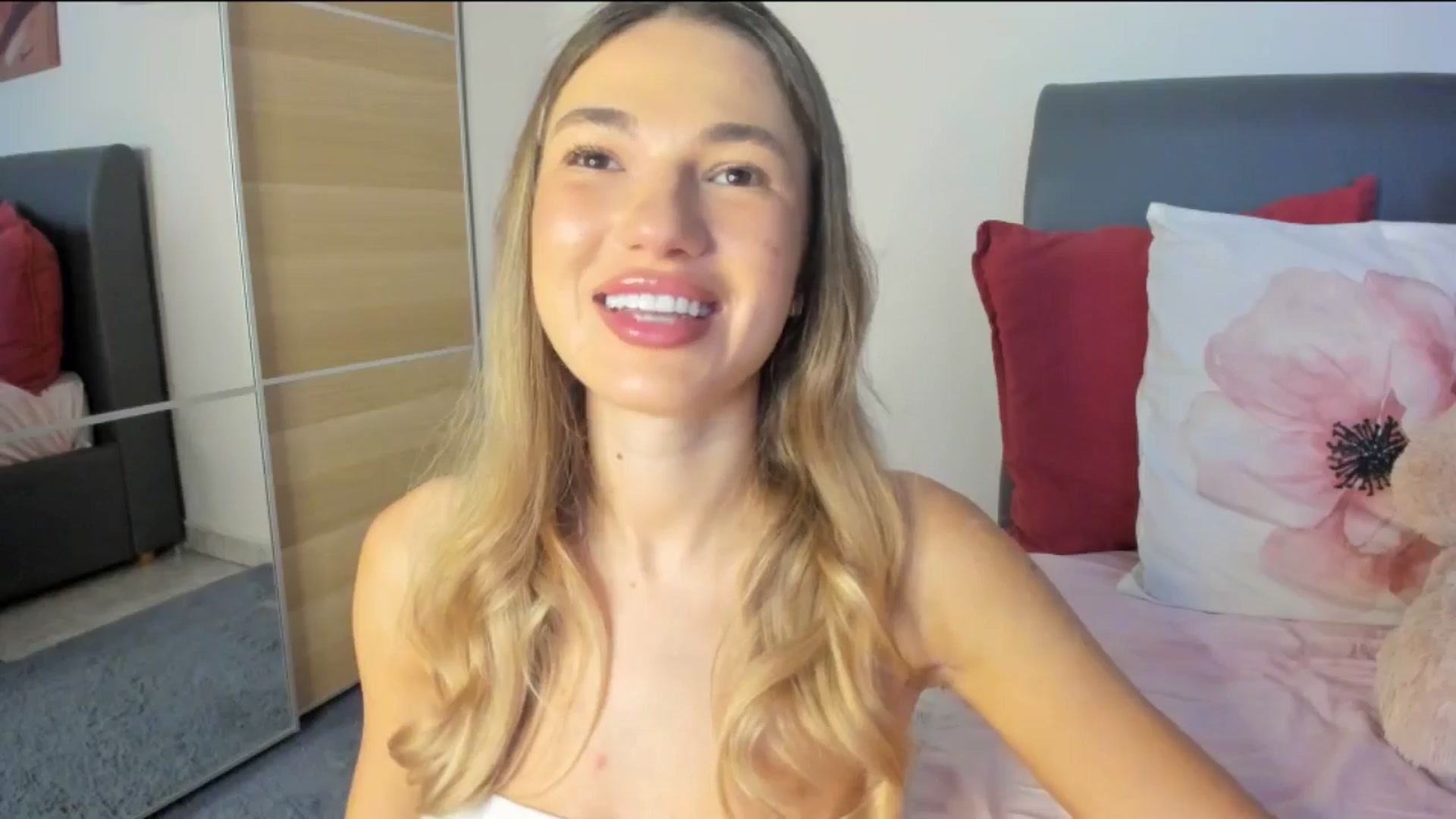 Gallery image thumbnail from Dariadely's myfreecams stream on, 11/22/2025, 08:22 image 2 of 20