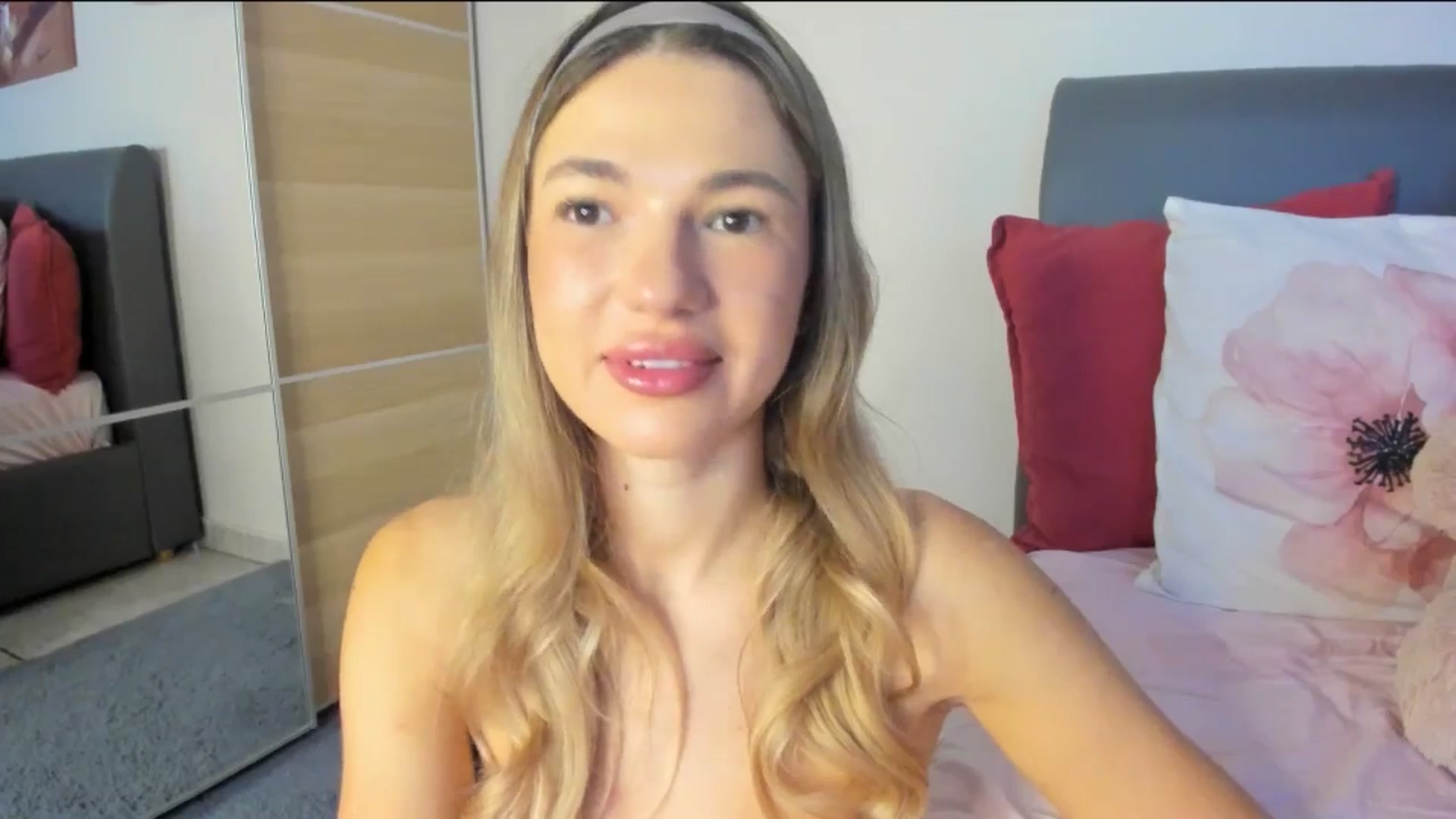 Gallery image thumbnail from Dariadely's myfreecams stream on, 11/22/2025, 08:22 image 4 of 20