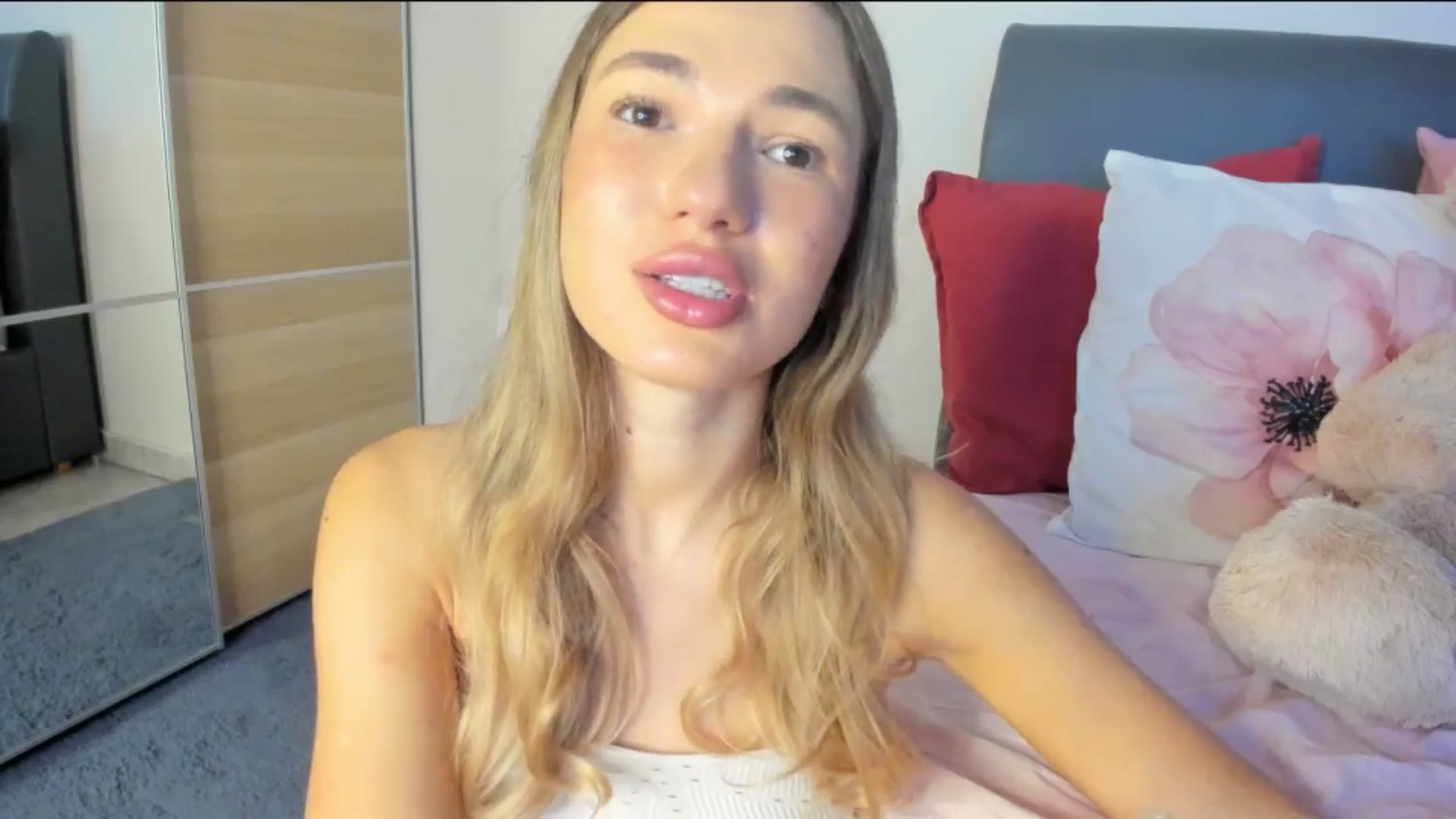 Gallery image thumbnail from Dariadely's myfreecams stream on, 11/22/2025, 09:03 image 2 of 20