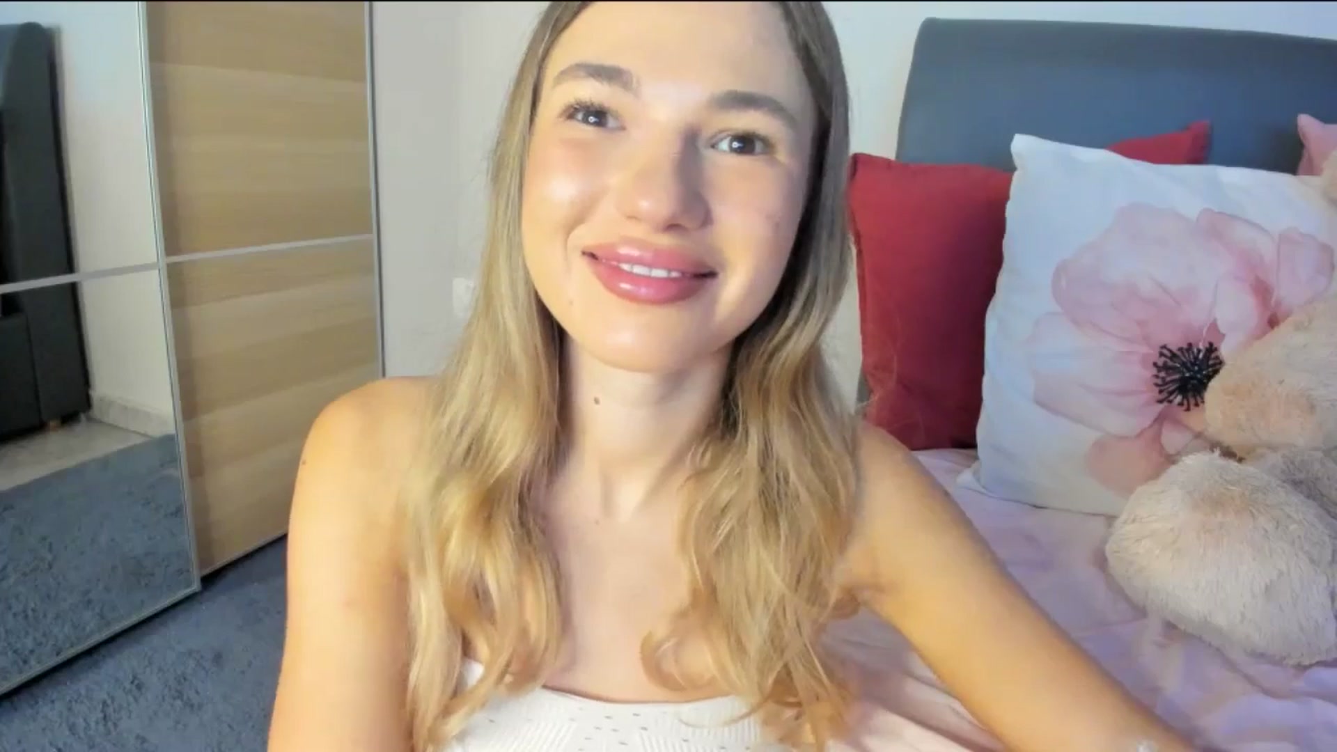 Gallery image thumbnail from Dariadely's myfreecams stream on, 11/22/2025, 09:03 image 3 of 20