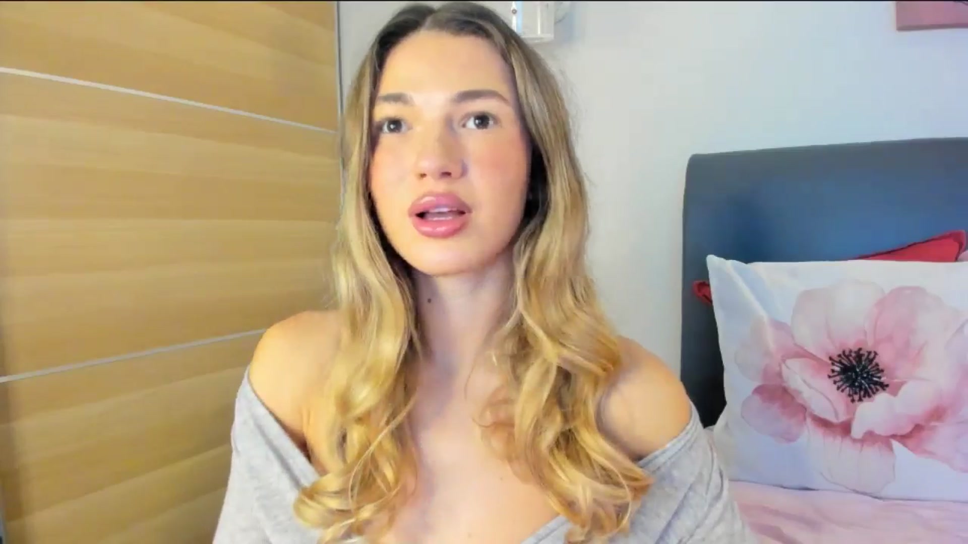 Gallery image thumbnail from Dariadely's myfreecams stream on, 11/24/2025, 10:32 image 15 of 20