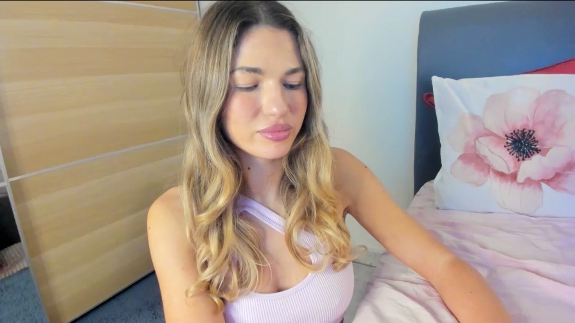 Gallery image thumbnail from Dariadely's myfreecams stream on, 11/24/2025, 11:59 image 20 of 20