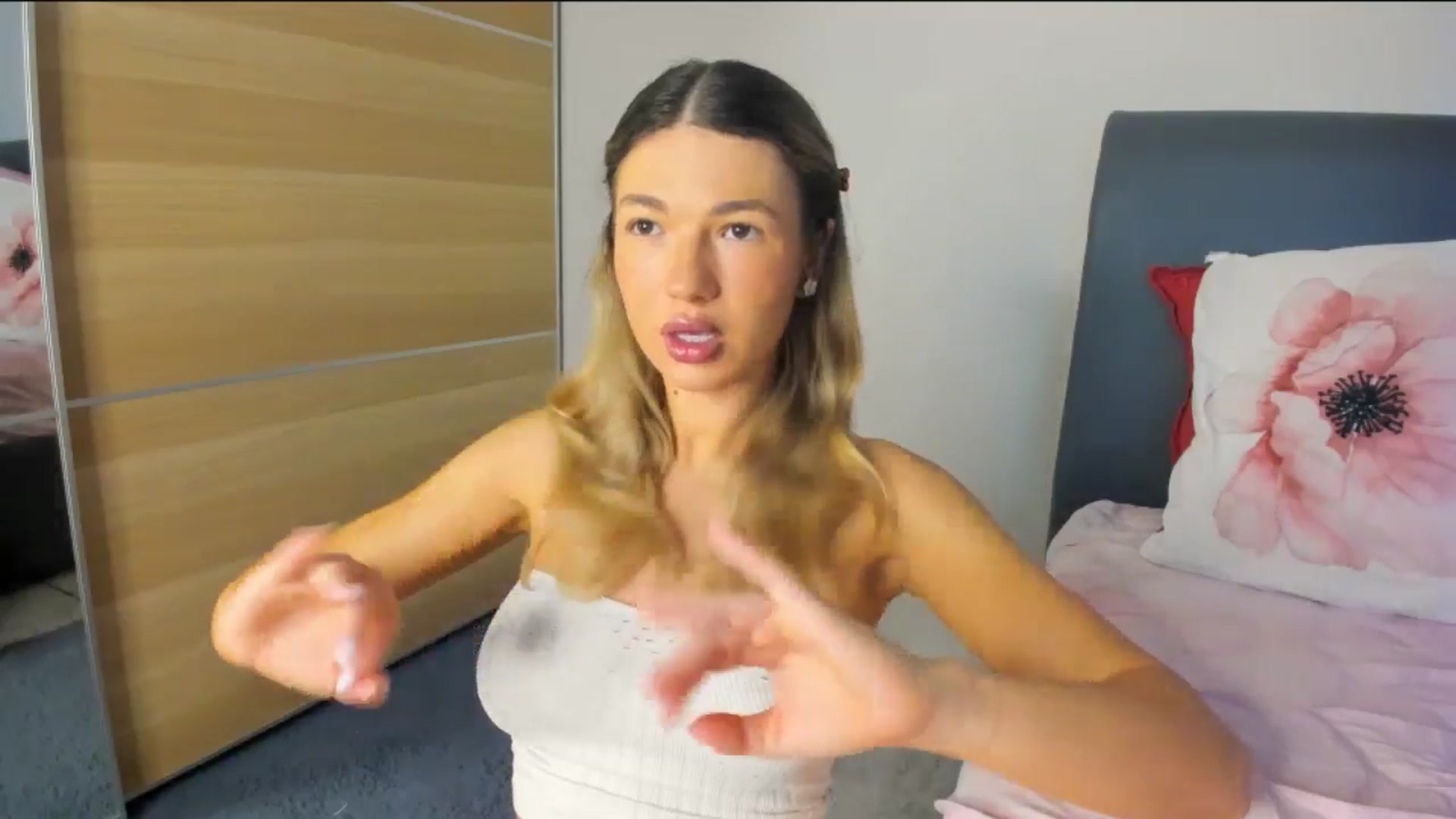 Gallery image thumbnail from Dariadely's myfreecams stream on, 11/27/2025, 08:43 image 2 of 20
