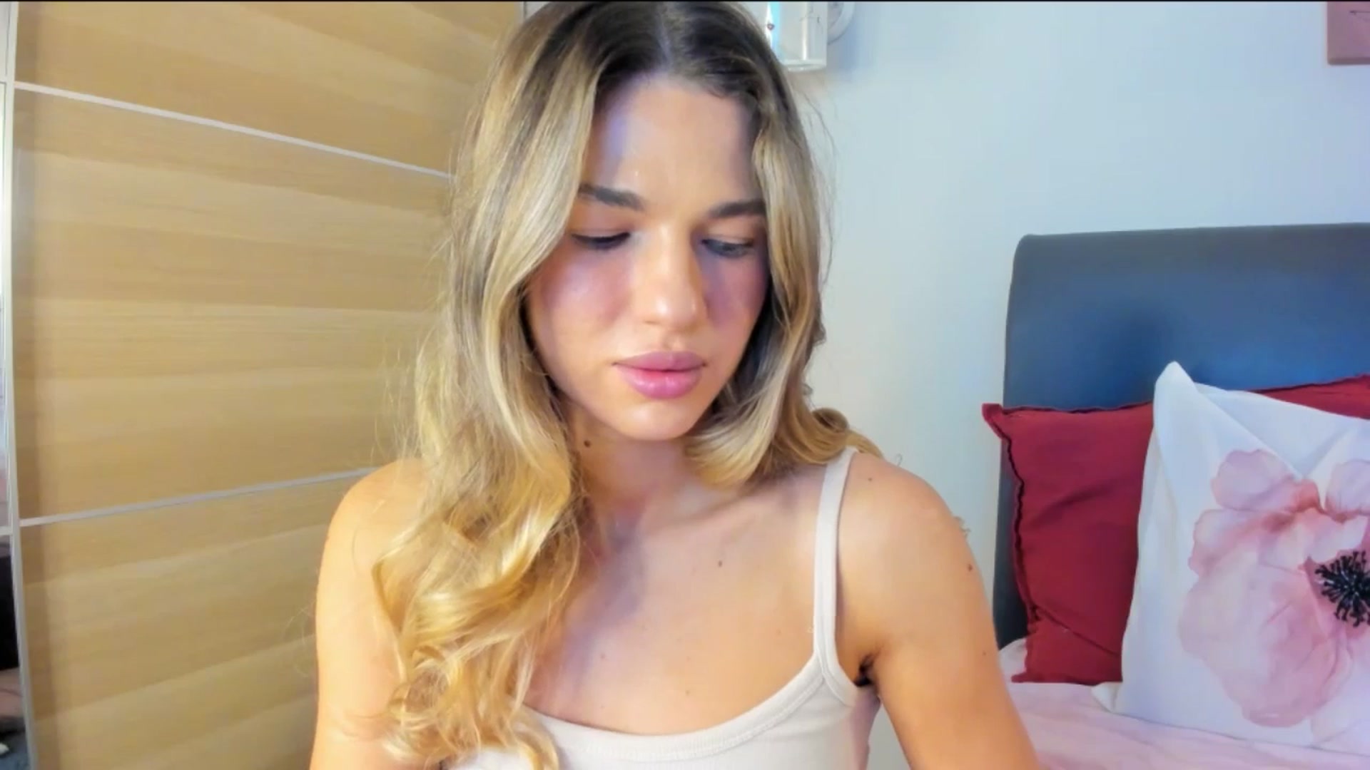 Gallery image thumbnail from Dariadely's myfreecams stream on, 11/30/2025, 12:16 image 5 of 20