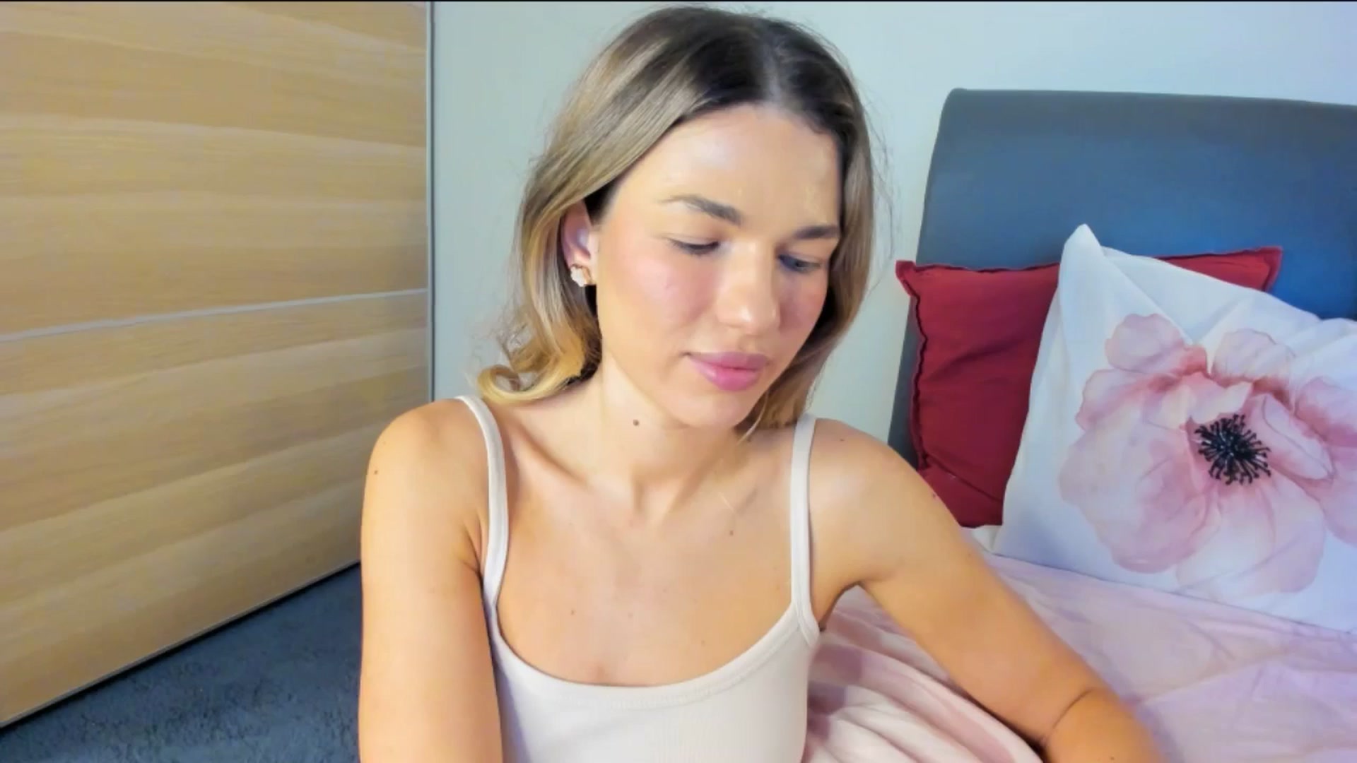 Gallery image thumbnail from Dariadely's myfreecams stream on, 11/30/2025, 12:16 image 14 of 20
