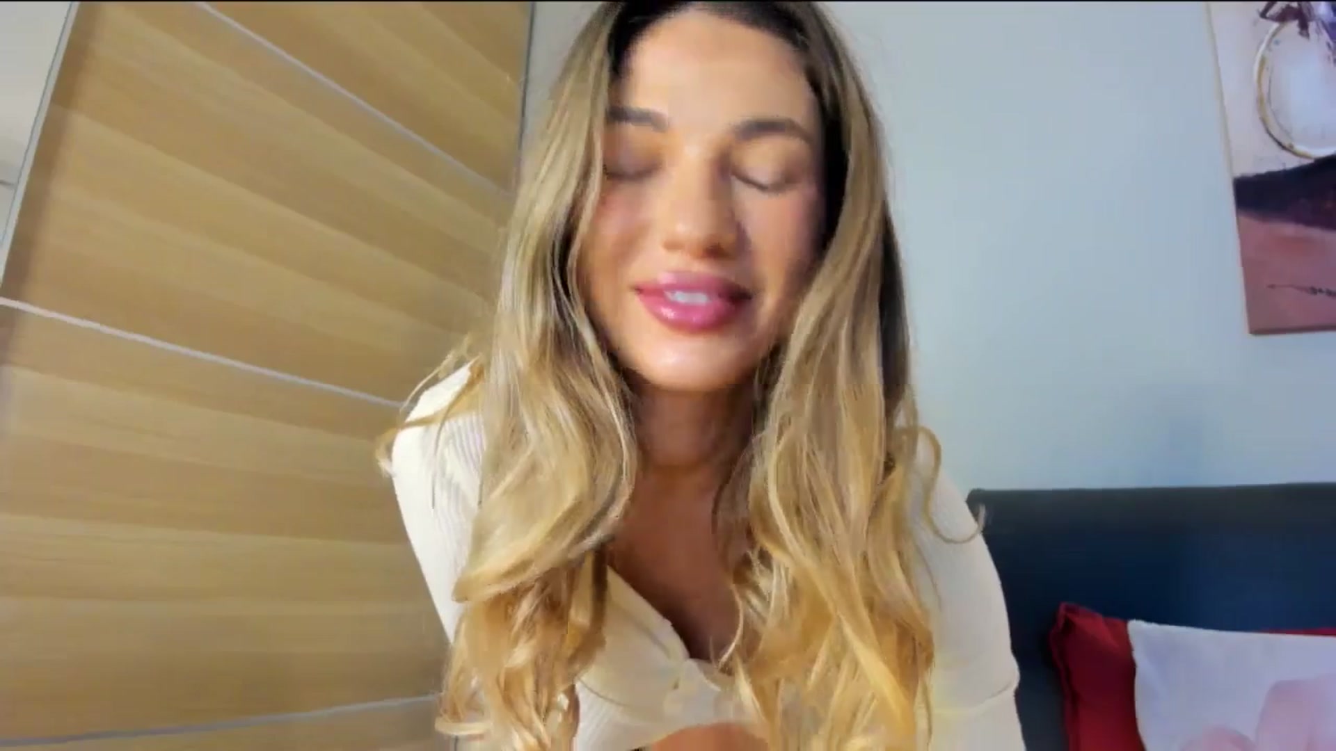 Gallery image thumbnail from Dariadely's myfreecams stream on, 12/01/2025, 08:54 image 5 of 20